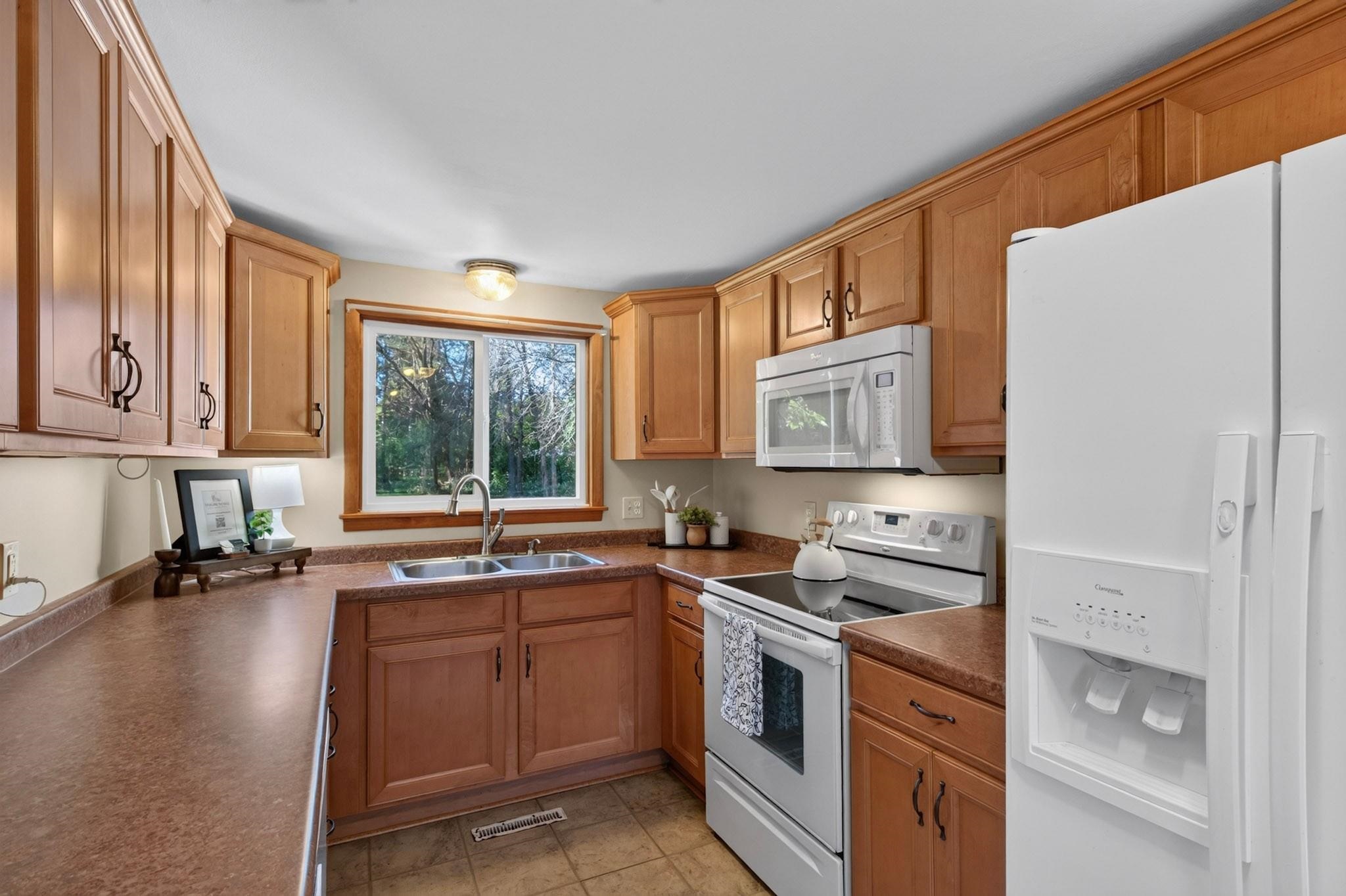5811 WAZEECHA AVENUE, Wisconsin Rapids, Wisconsin 54494, 3 Bedrooms Bedrooms, ,1 BathroomBathrooms,Residential,For Sale,5811 WAZEECHA AVENUE,22604537