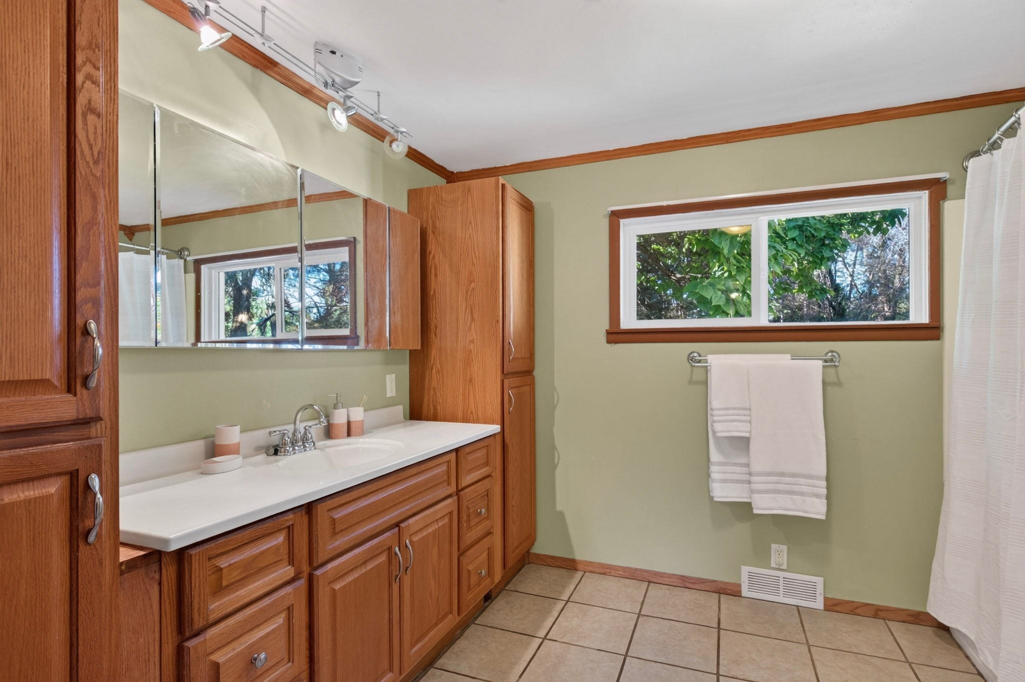 5811 WAZEECHA AVENUE, Wisconsin Rapids, Wisconsin 54494, 3 Bedrooms Bedrooms, ,1 BathroomBathrooms,Residential,For Sale,5811 WAZEECHA AVENUE,22604537