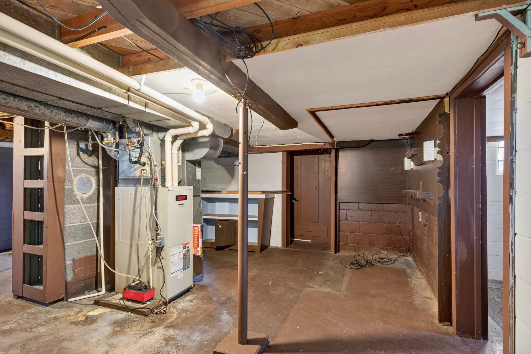 5811 WAZEECHA AVENUE, Wisconsin Rapids, Wisconsin 54494, 3 Bedrooms Bedrooms, ,1 BathroomBathrooms,Residential,For Sale,5811 WAZEECHA AVENUE,22604537