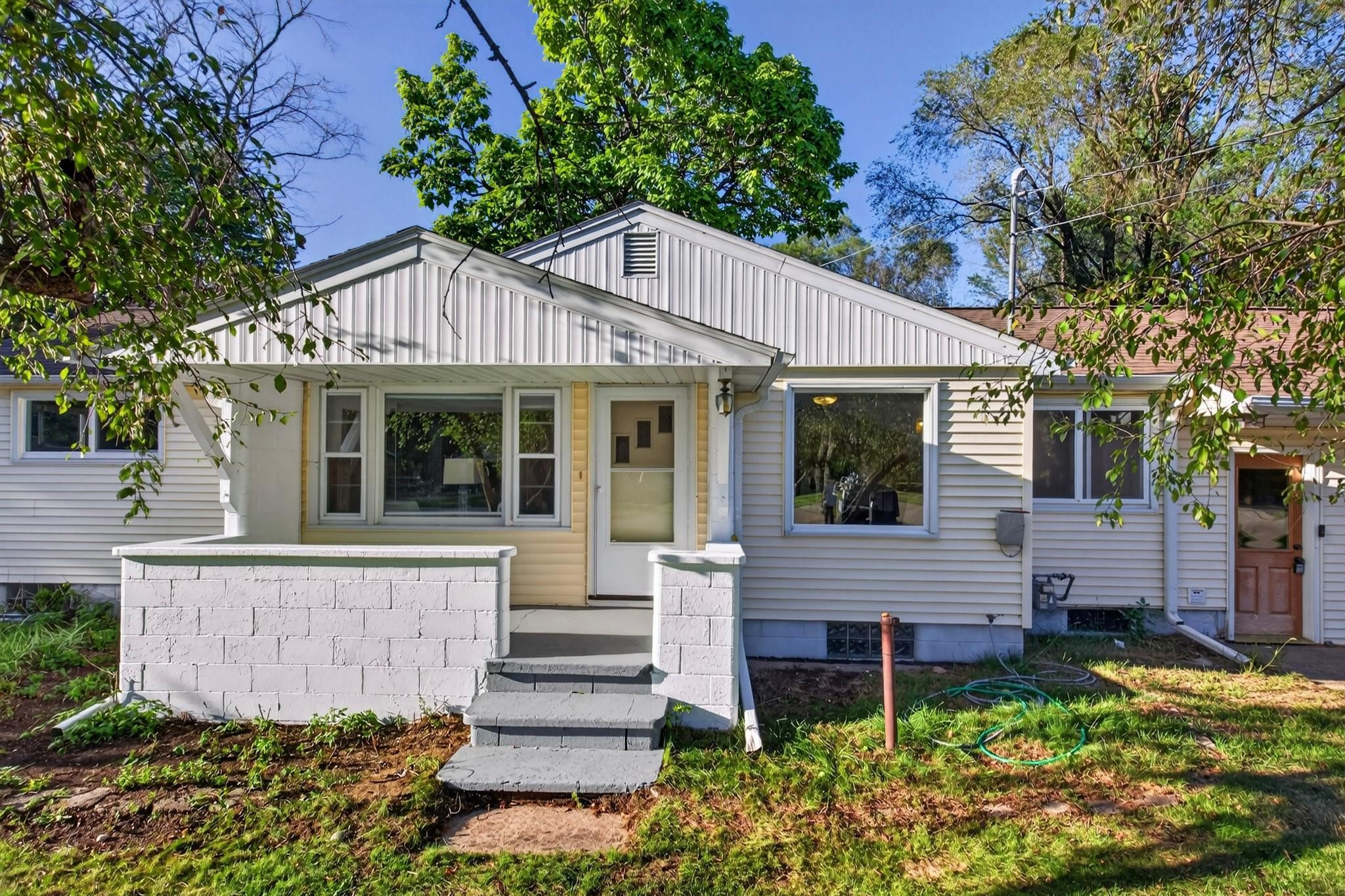 5811 WAZEECHA AVENUE, Wisconsin Rapids, Wisconsin 54494, 3 Bedrooms Bedrooms, ,1 BathroomBathrooms,Residential,For Sale,5811 WAZEECHA AVENUE,22604537