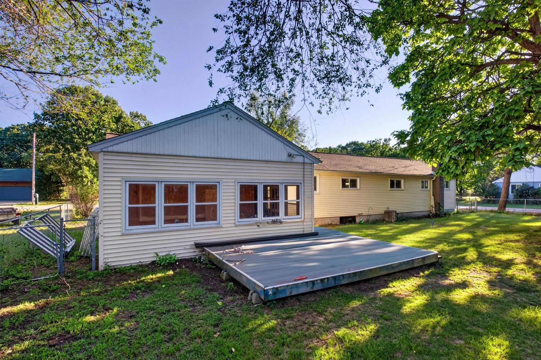 5811 WAZEECHA AVENUE, Wisconsin Rapids, Wisconsin 54494, 3 Bedrooms Bedrooms, ,1 BathroomBathrooms,Residential,For Sale,5811 WAZEECHA AVENUE,22604537