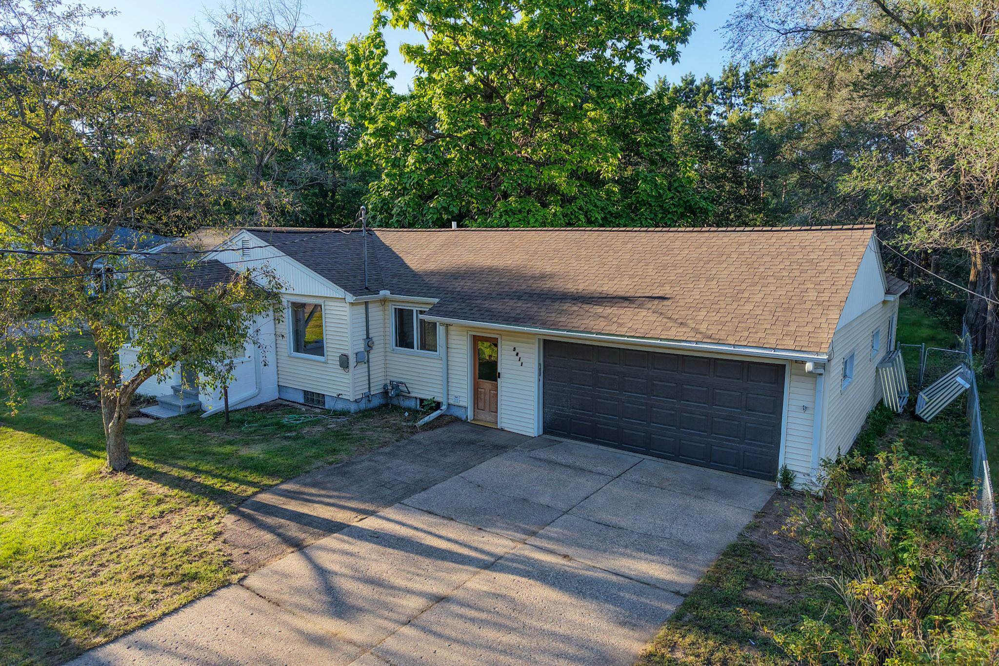 5811 WAZEECHA AVENUE, Wisconsin Rapids, Wisconsin 54494, 3 Bedrooms Bedrooms, ,1 BathroomBathrooms,Residential,For Sale,5811 WAZEECHA AVENUE,22604537