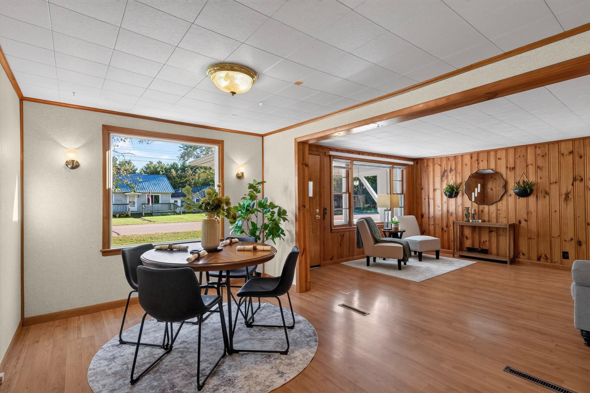 5811 WAZEECHA AVENUE, Wisconsin Rapids, Wisconsin 54494, 3 Bedrooms Bedrooms, ,1 BathroomBathrooms,Residential,For Sale,5811 WAZEECHA AVENUE,22604537