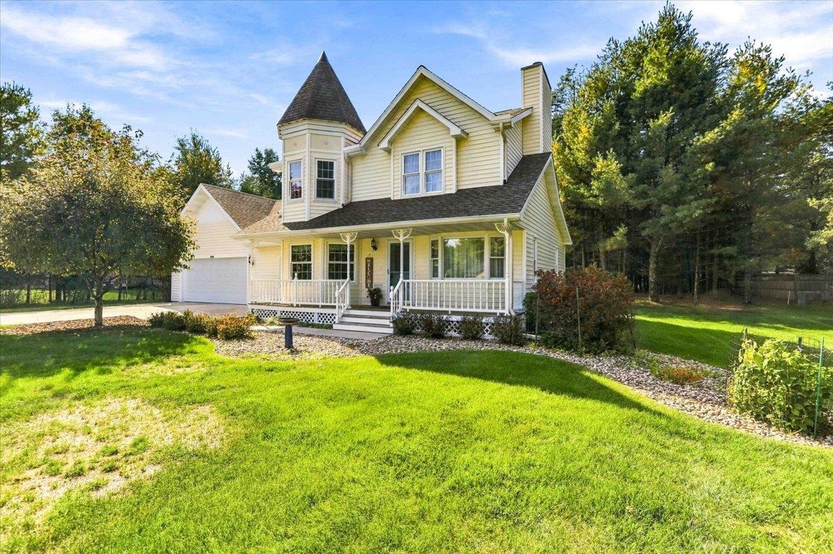 6020 W VALLEY COURT, Wisconsin Rapids, Wisconsin 54494, 3 Bedrooms Bedrooms, ,2 BathroomsBathrooms,Residential,For Sale,6020 W VALLEY COURT,22604544