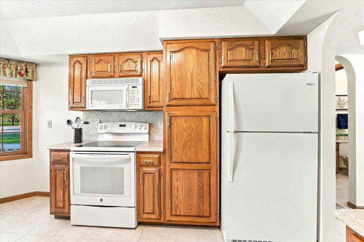 6020 W VALLEY COURT, Wisconsin Rapids, Wisconsin 54494, 3 Bedrooms Bedrooms, ,2 BathroomsBathrooms,Residential,For Sale,6020 W VALLEY COURT,22604544