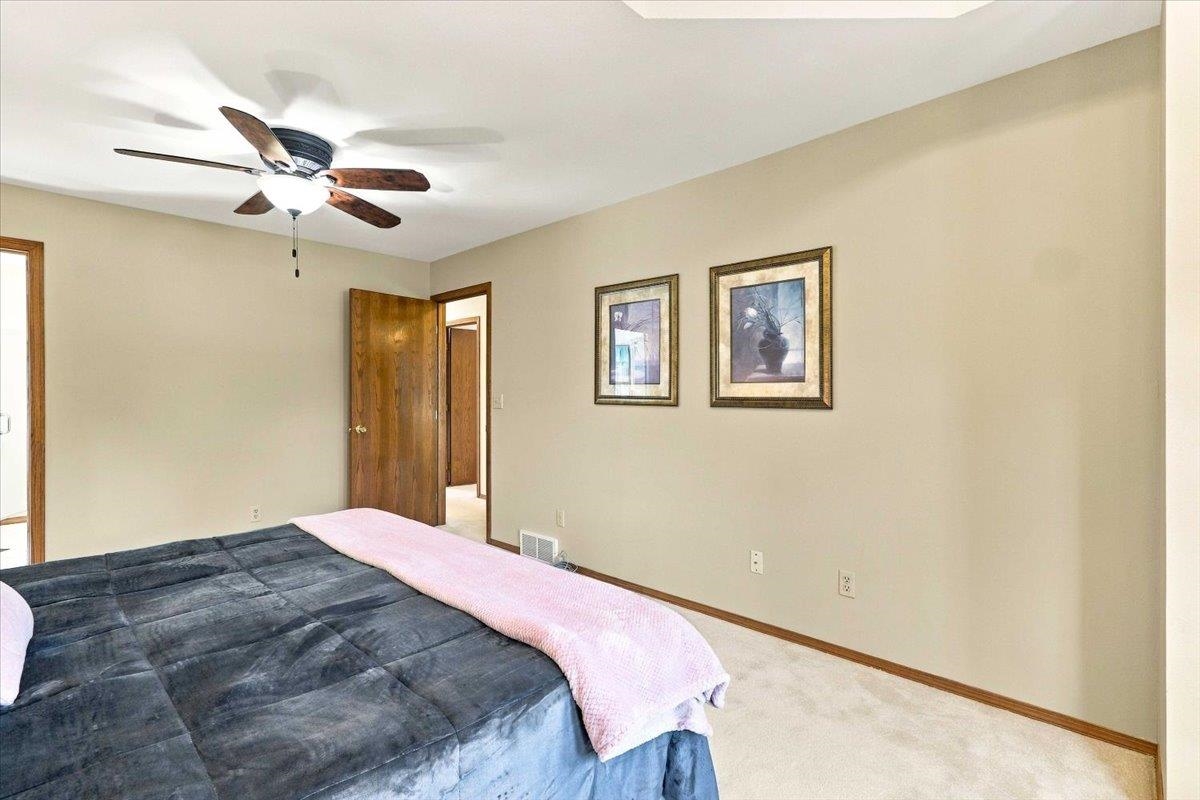 6020 W VALLEY COURT, Wisconsin Rapids, Wisconsin 54494, 3 Bedrooms Bedrooms, ,2 BathroomsBathrooms,Residential,For Sale,6020 W VALLEY COURT,22604544