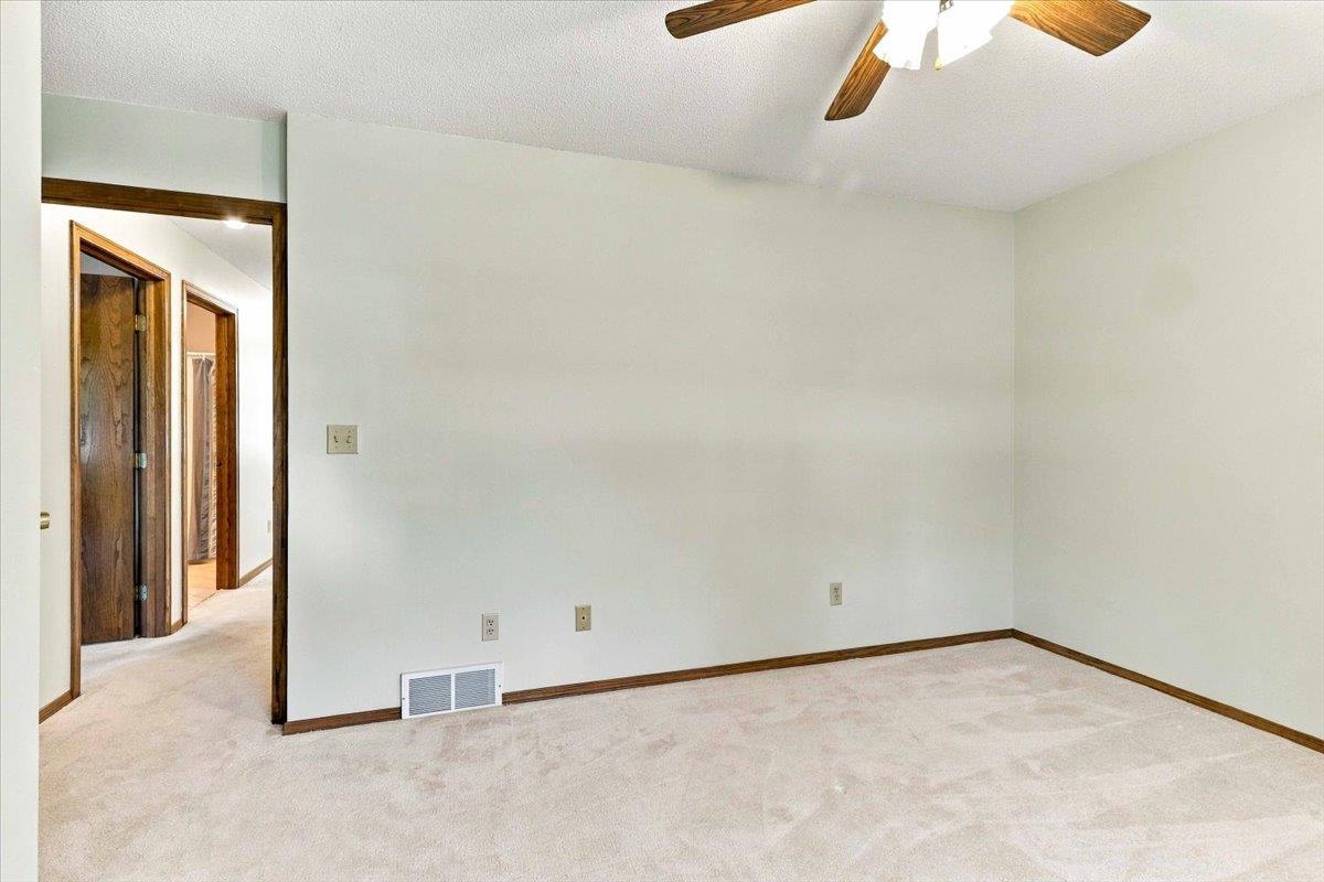 6020 W VALLEY COURT, Wisconsin Rapids, Wisconsin 54494, 3 Bedrooms Bedrooms, ,2 BathroomsBathrooms,Residential,For Sale,6020 W VALLEY COURT,22604544