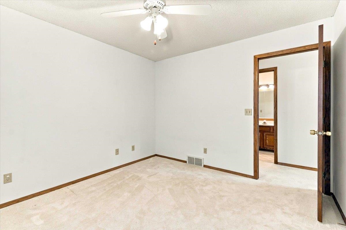 6020 W VALLEY COURT, Wisconsin Rapids, Wisconsin 54494, 3 Bedrooms Bedrooms, ,2 BathroomsBathrooms,Residential,For Sale,6020 W VALLEY COURT,22604544