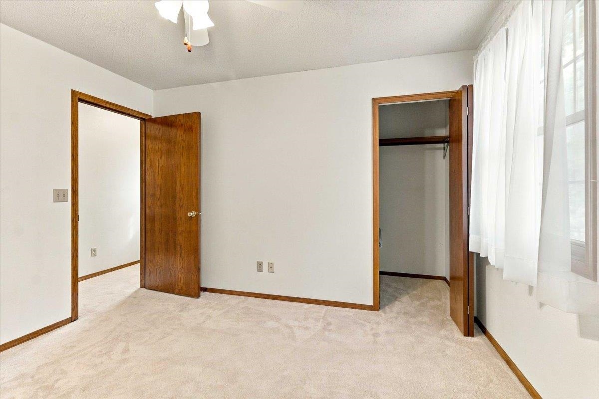 6020 W VALLEY COURT, Wisconsin Rapids, Wisconsin 54494, 3 Bedrooms Bedrooms, ,2 BathroomsBathrooms,Residential,For Sale,6020 W VALLEY COURT,22604544