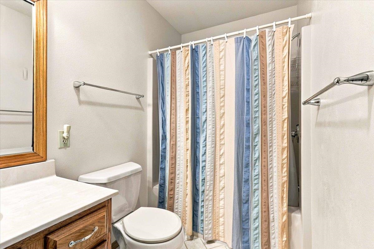 6020 W VALLEY COURT, Wisconsin Rapids, Wisconsin 54494, 3 Bedrooms Bedrooms, ,2 BathroomsBathrooms,Residential,For Sale,6020 W VALLEY COURT,22604544