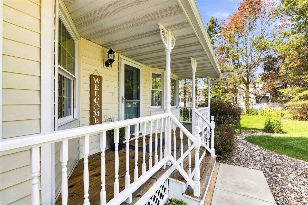 6020 W VALLEY COURT, Wisconsin Rapids, Wisconsin 54494, 3 Bedrooms Bedrooms, ,2 BathroomsBathrooms,Residential,For Sale,6020 W VALLEY COURT,22604544