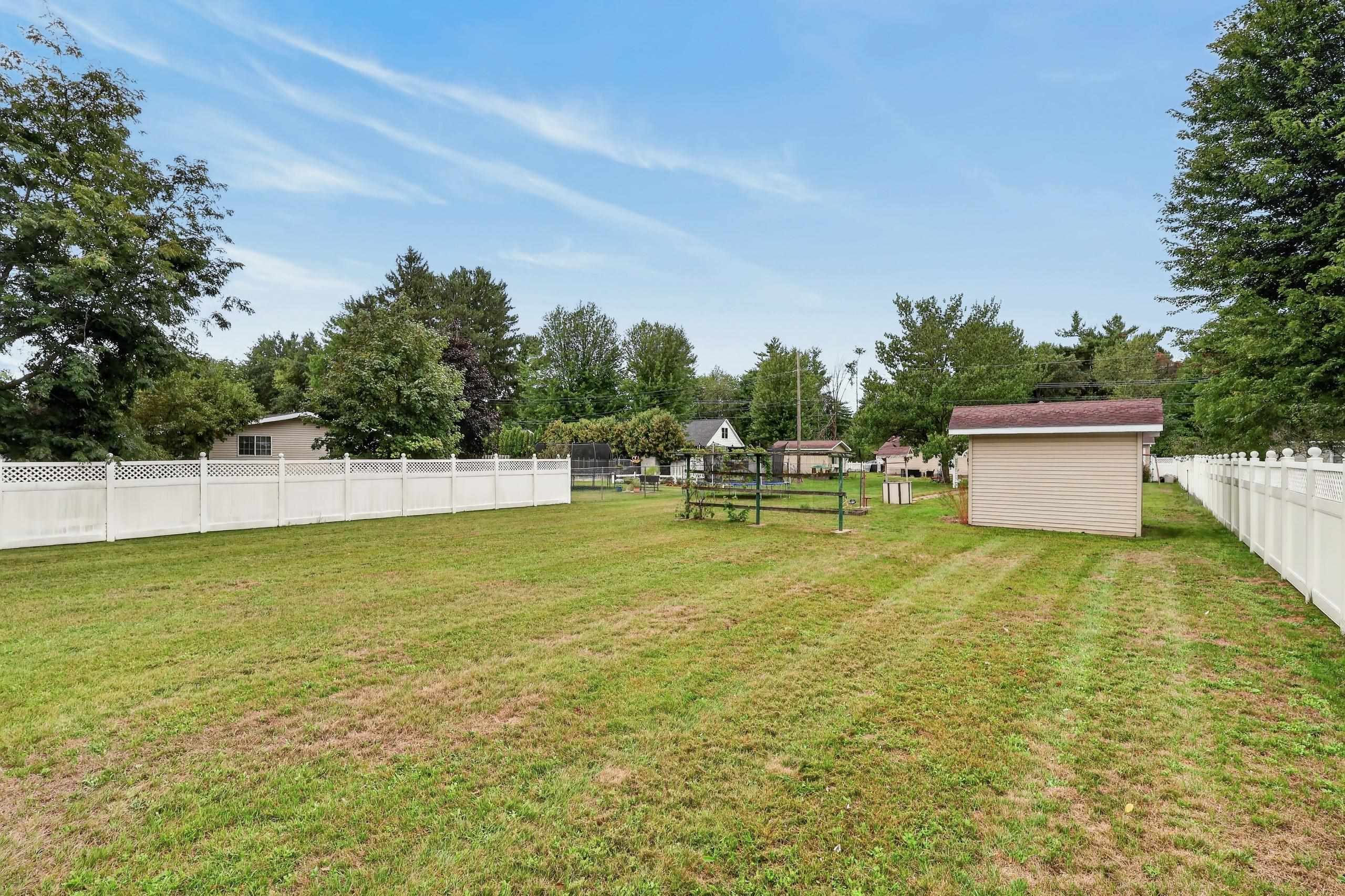 2221 S 1ST STREET, Wisconsin Rapids, Wisconsin 54494, 5 Bedrooms Bedrooms, ,2 BathroomsBathrooms,Residential,For Sale,2221 S 1ST STREET,22604545