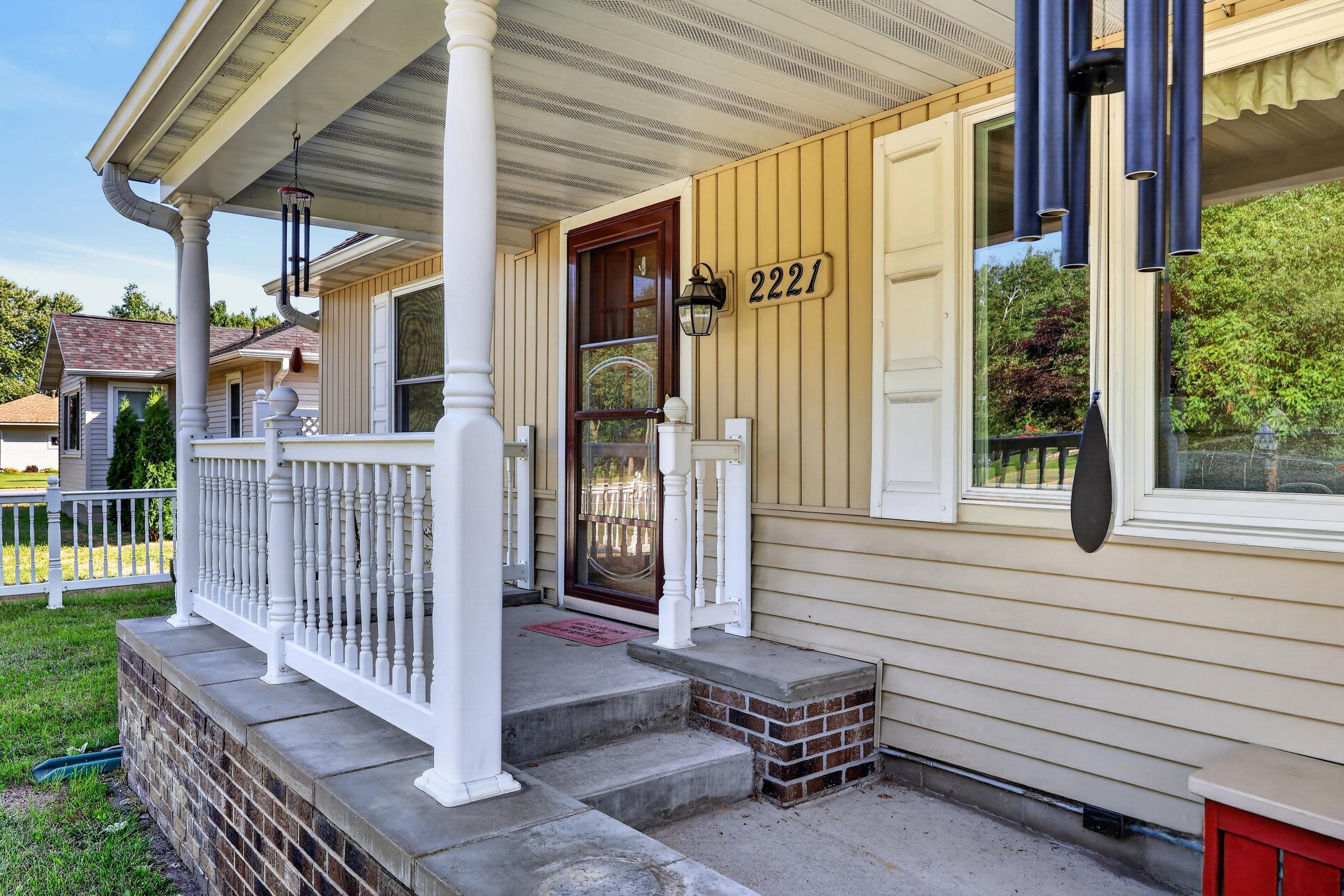 2221 S 1ST STREET, Wisconsin Rapids, Wisconsin 54494, 5 Bedrooms Bedrooms, ,2 BathroomsBathrooms,Residential,For Sale,2221 S 1ST STREET,22604545