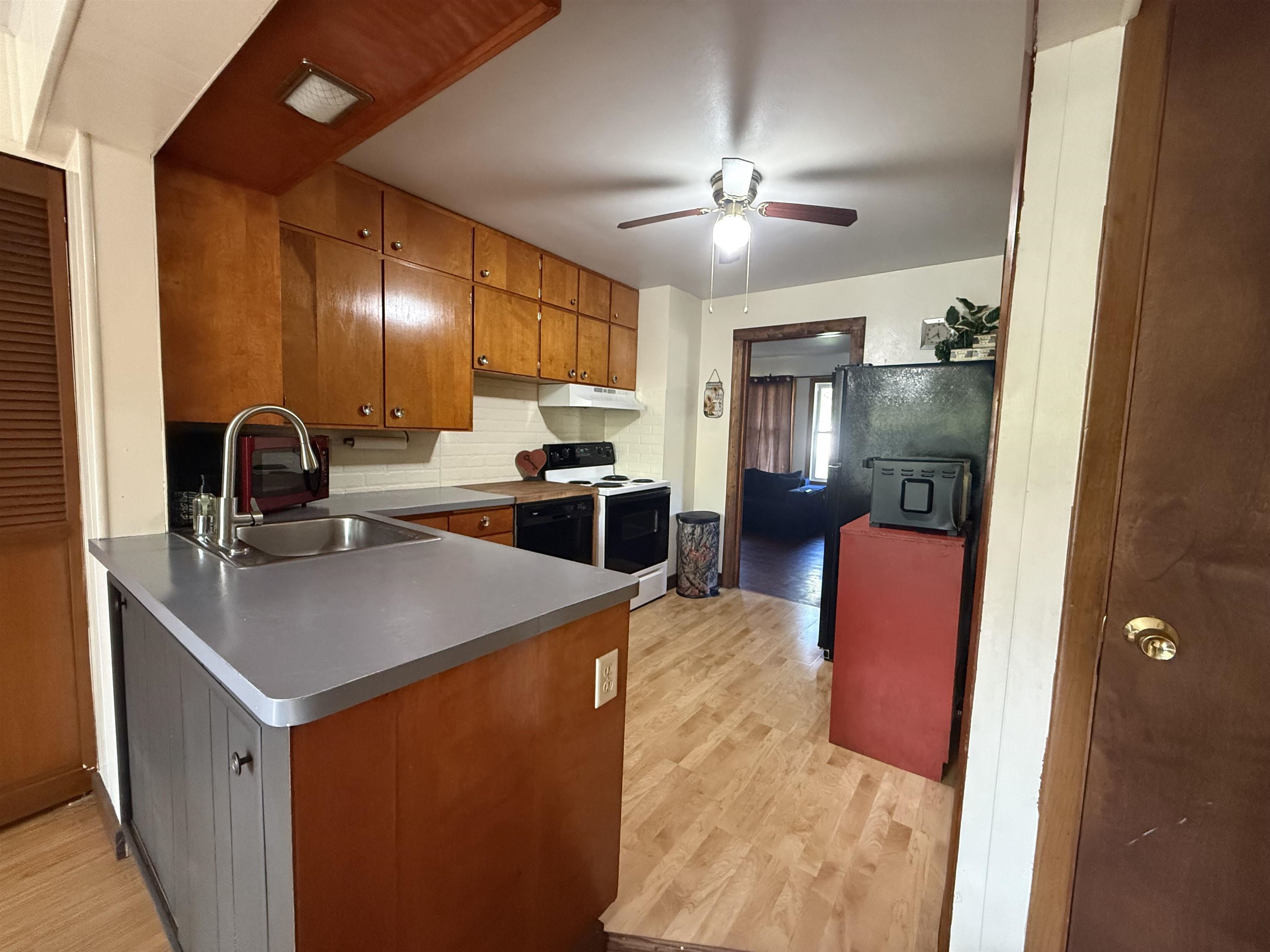 933 W 3RD STREET, Nekoosa, Wisconsin 54457, 2 Bedrooms Bedrooms, ,1 BathroomBathrooms,Residential,For Sale,933 W 3RD STREET,22604549