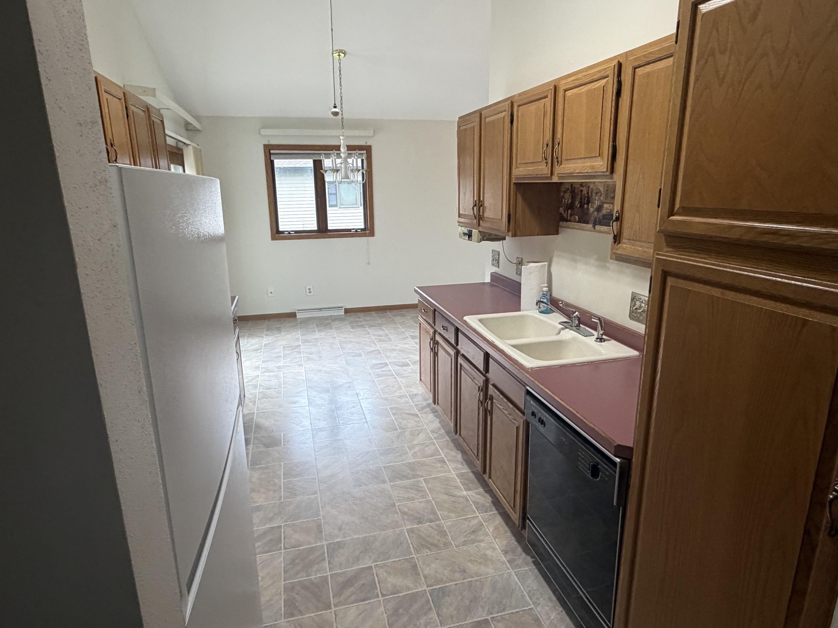 201 S LARCH AVENUE, Marshfield, Wisconsin 54449, 3 Bedrooms Bedrooms, ,2 BathroomsBathrooms,Residential,For Sale,201 S LARCH AVENUE,22604556