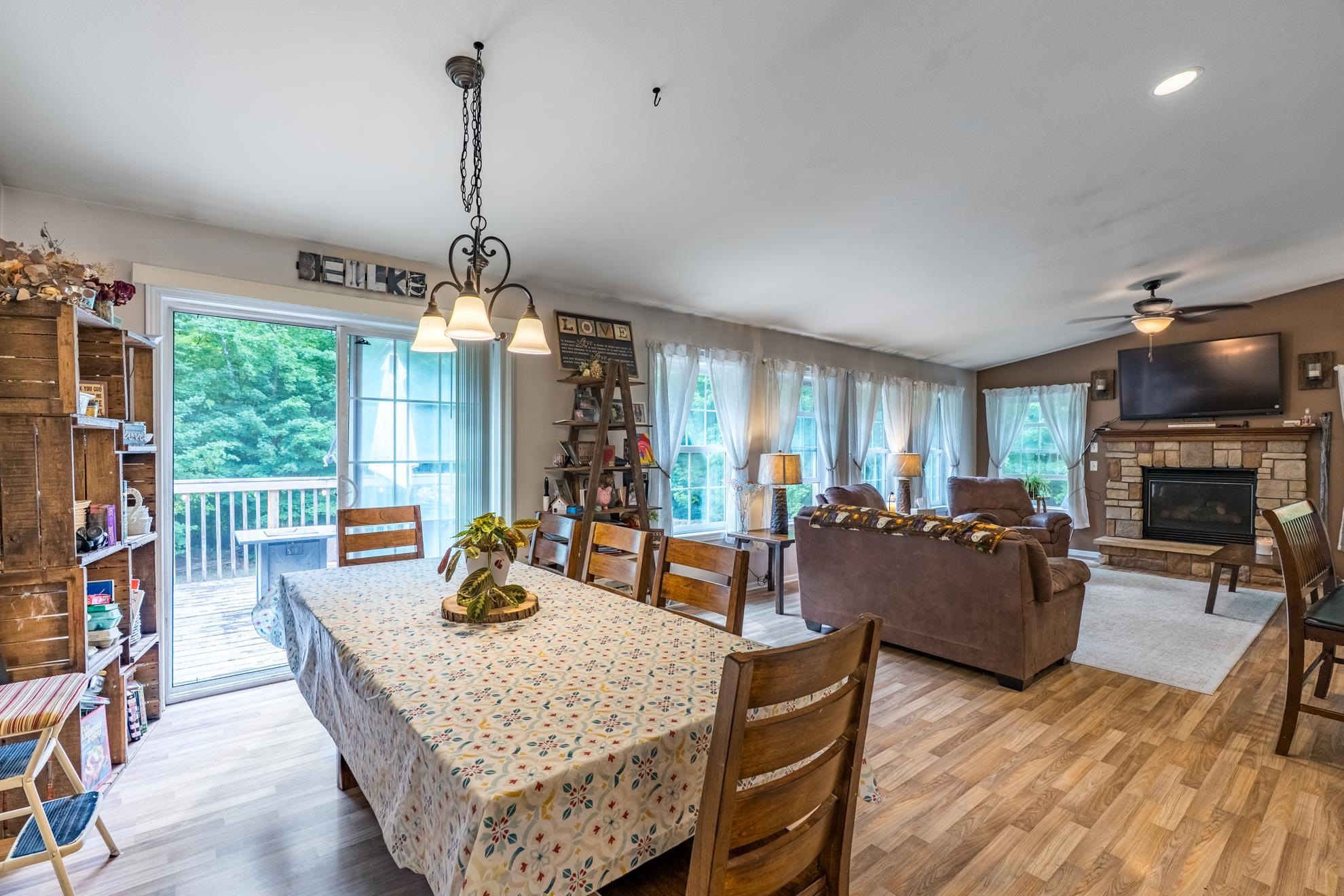 157611 MCINTOSH STREET, Wausau, Wisconsin 54403, 6 Bedrooms Bedrooms, ,4 BathroomsBathrooms,Residential,For Sale,157611 MCINTOSH STREET,22604557