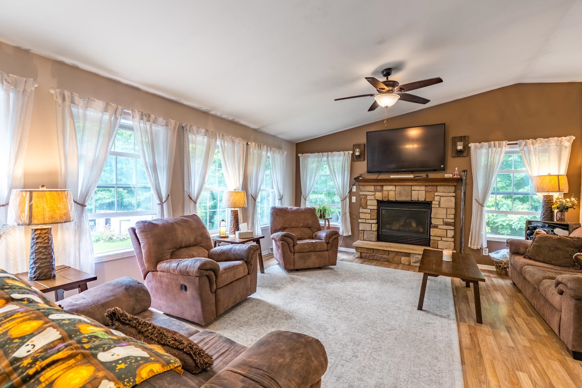 157611 MCINTOSH STREET, Wausau, Wisconsin 54403, 6 Bedrooms Bedrooms, ,4 BathroomsBathrooms,Residential,For Sale,157611 MCINTOSH STREET,22604557