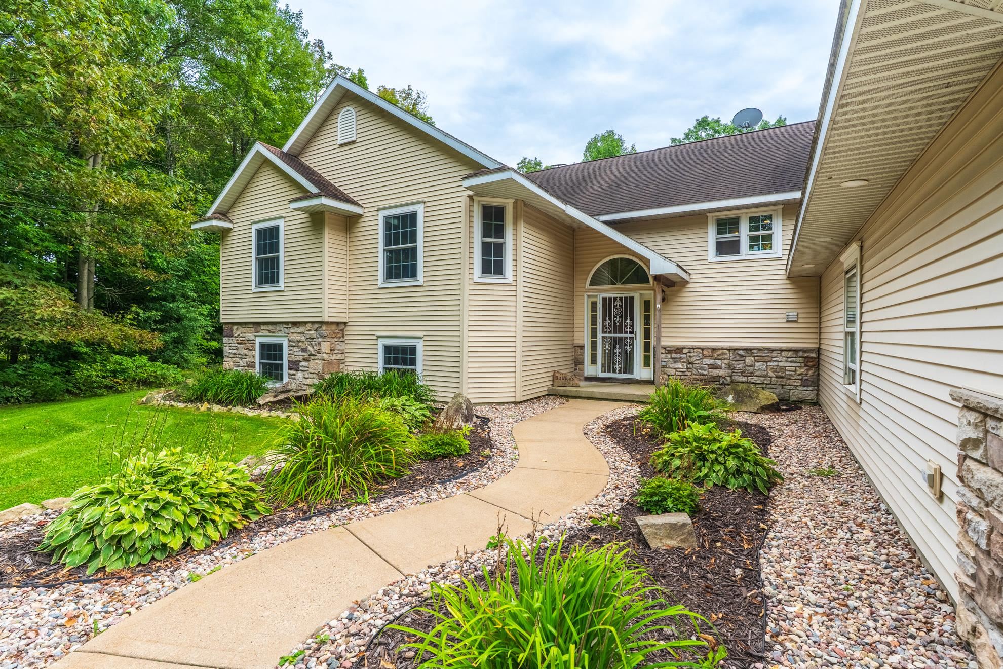 157611 MCINTOSH STREET, Wausau, Wisconsin 54403, 6 Bedrooms Bedrooms, ,4 BathroomsBathrooms,Residential,For Sale,157611 MCINTOSH STREET,22604557