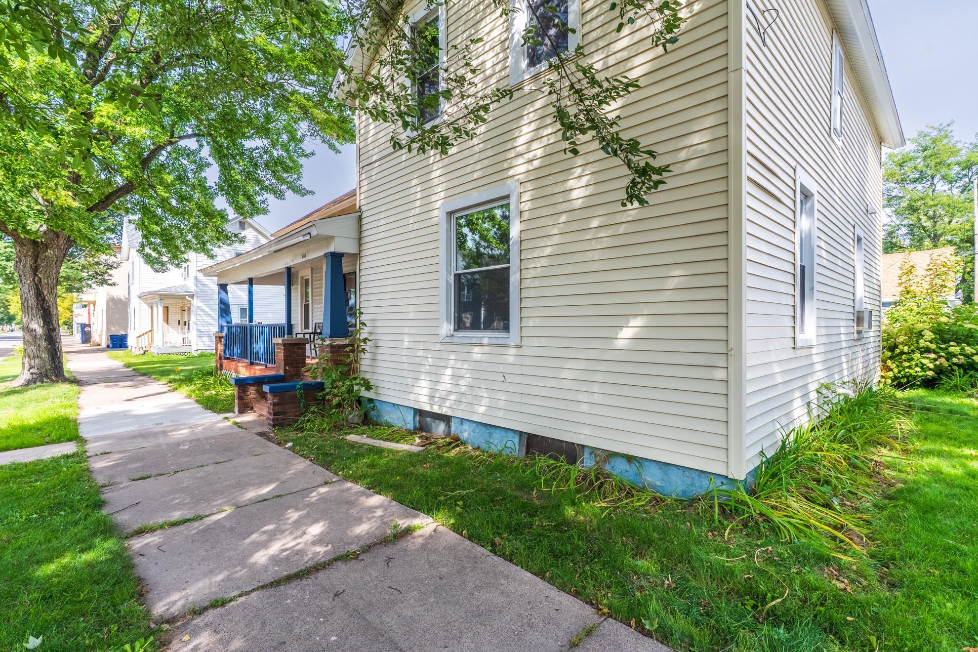 616 CHICAGO AVENUE, Wausau, Wisconsin 54403, 2 Bedrooms Bedrooms, ,2 BathroomsBathrooms,Multi-family,For Sale,616 CHICAGO AVENUE,22604559