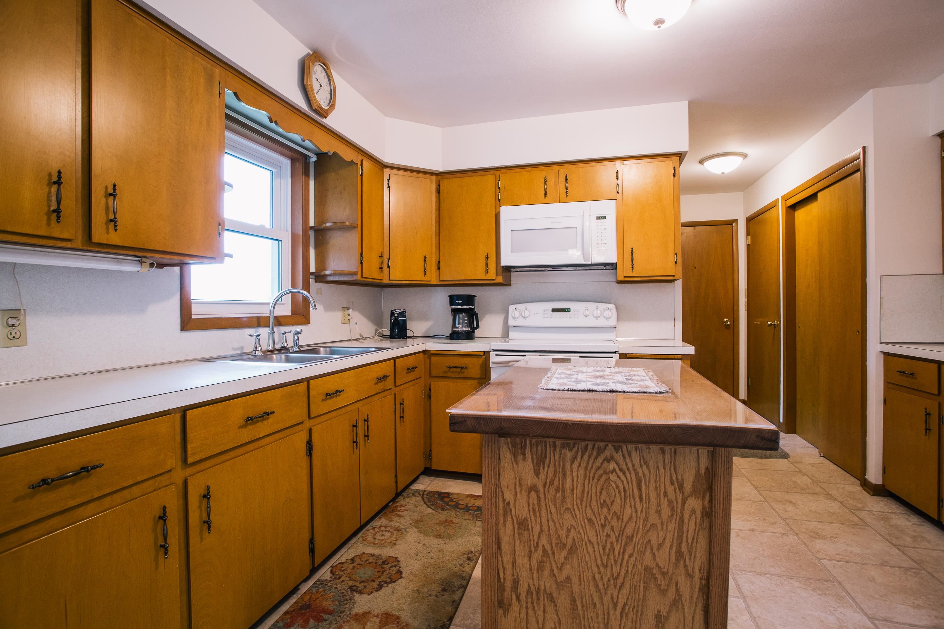 301 N THOMAS STREET, Loyal, Wisconsin 54446, 3 Bedrooms Bedrooms, ,1 BathroomBathrooms,Residential,For Sale,301 N THOMAS STREET,22604565