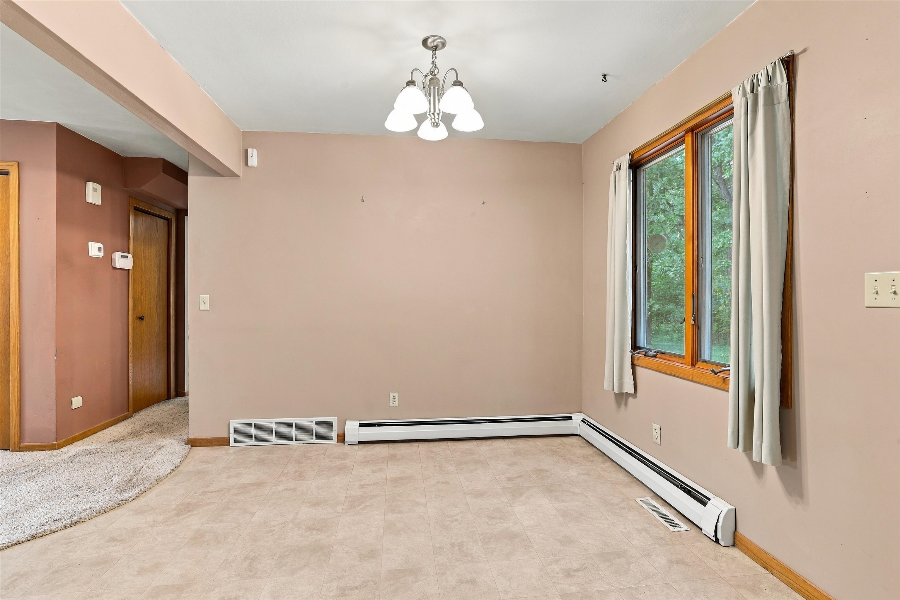 113 WALKINS COURT, Stevens Point, Wisconsin 54481, 2 Bedrooms Bedrooms, ,2 BathroomsBathrooms,Residential,For Sale,113 WALKINS COURT,22604568