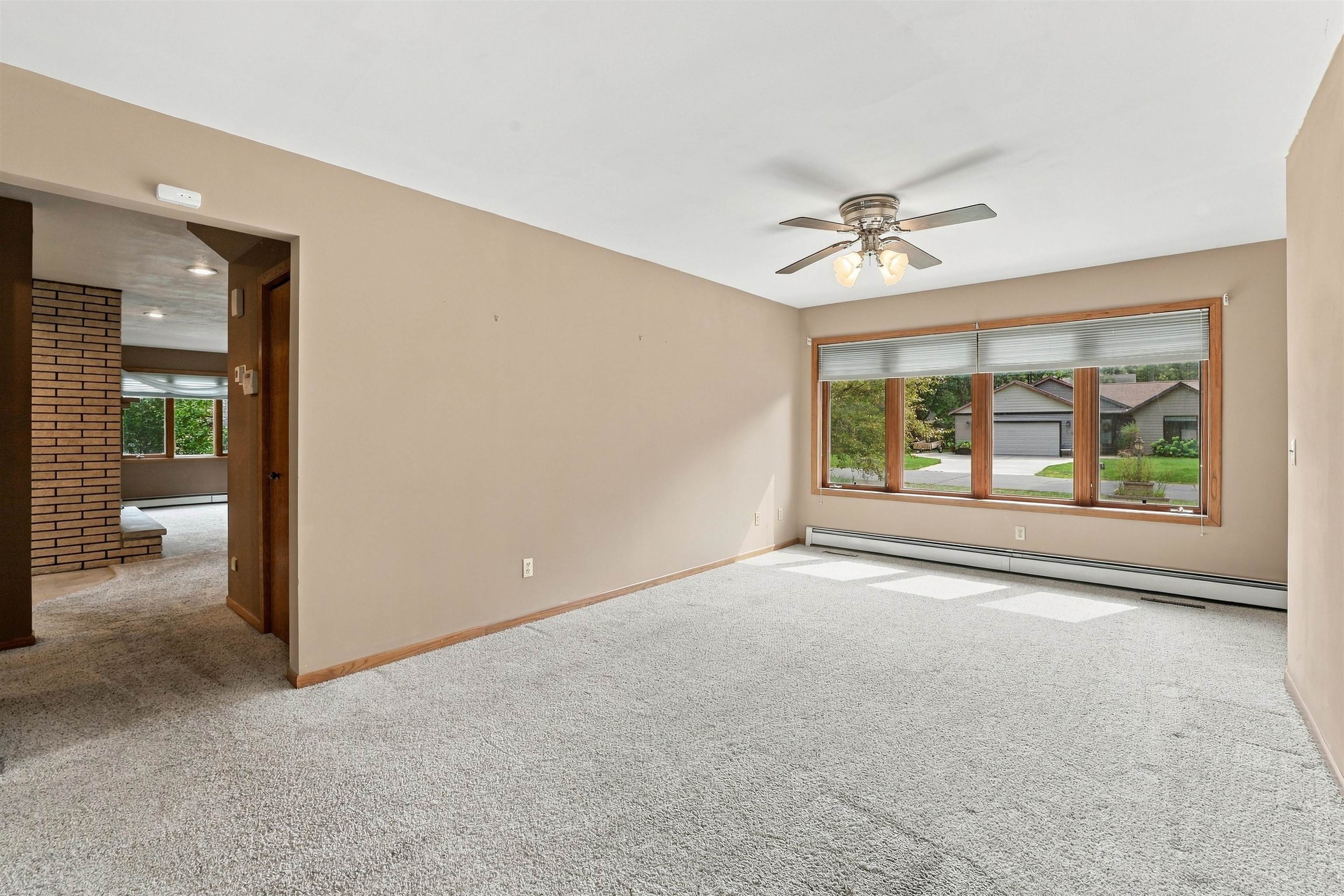 113 WALKINS COURT, Stevens Point, Wisconsin 54481, 2 Bedrooms Bedrooms, ,2 BathroomsBathrooms,Residential,For Sale,113 WALKINS COURT,22604568