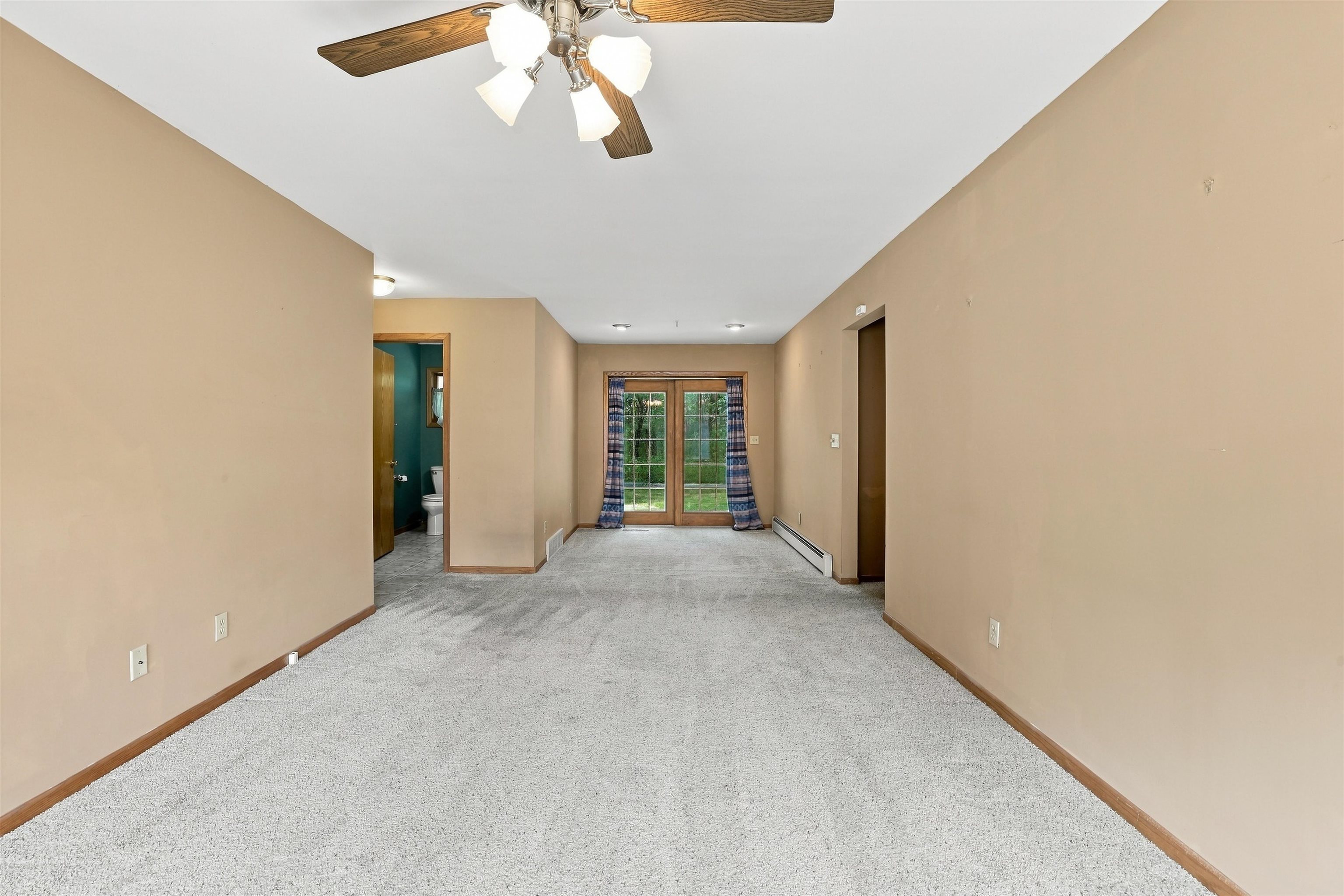 113 WALKINS COURT, Stevens Point, Wisconsin 54481, 2 Bedrooms Bedrooms, ,2 BathroomsBathrooms,Residential,For Sale,113 WALKINS COURT,22604568