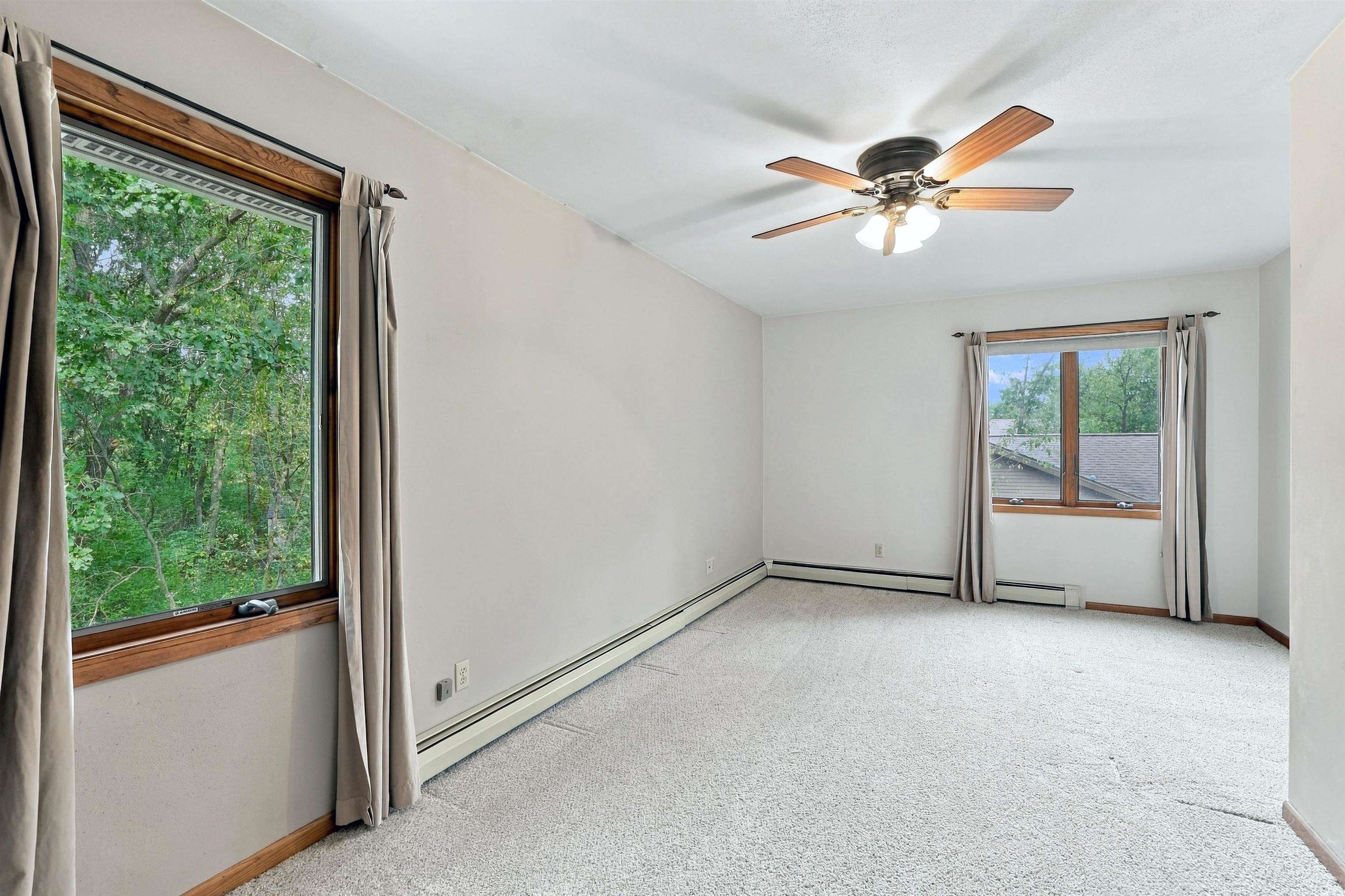113 WALKINS COURT, Stevens Point, Wisconsin 54481, 2 Bedrooms Bedrooms, ,2 BathroomsBathrooms,Residential,For Sale,113 WALKINS COURT,22604568