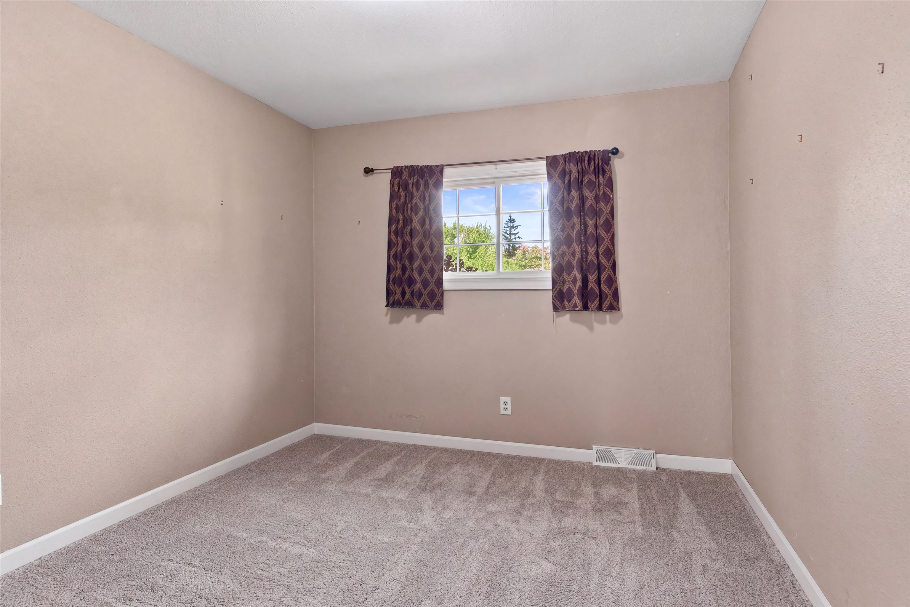 188 POND STREET, Amherst, Wisconsin 54406, 3 Bedrooms Bedrooms, ,1 BathroomBathrooms,Residential,For Sale,188 POND STREET,22604569