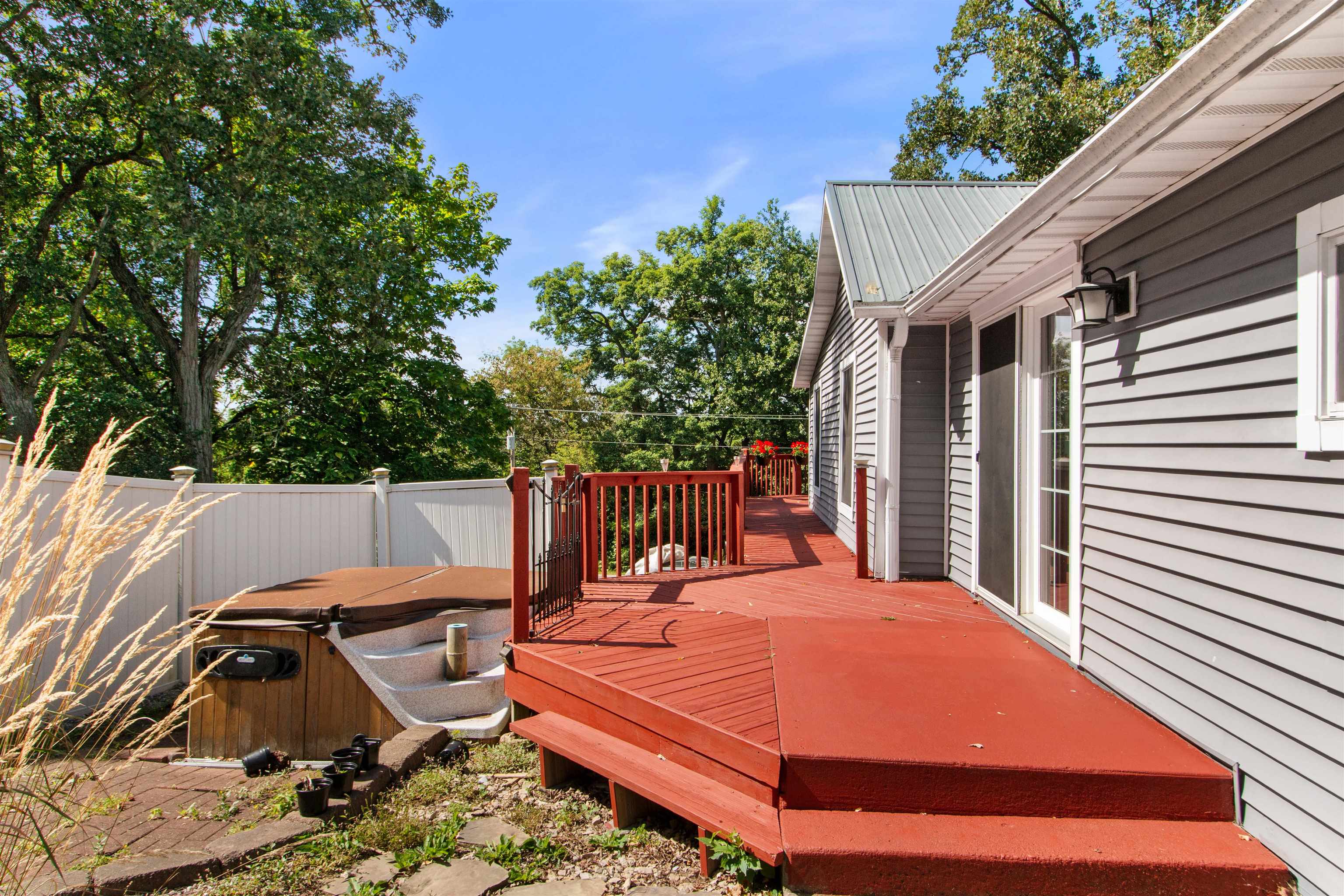 188 POND STREET, Amherst, Wisconsin 54406, 3 Bedrooms Bedrooms, ,1 BathroomBathrooms,Residential,For Sale,188 POND STREET,22604569