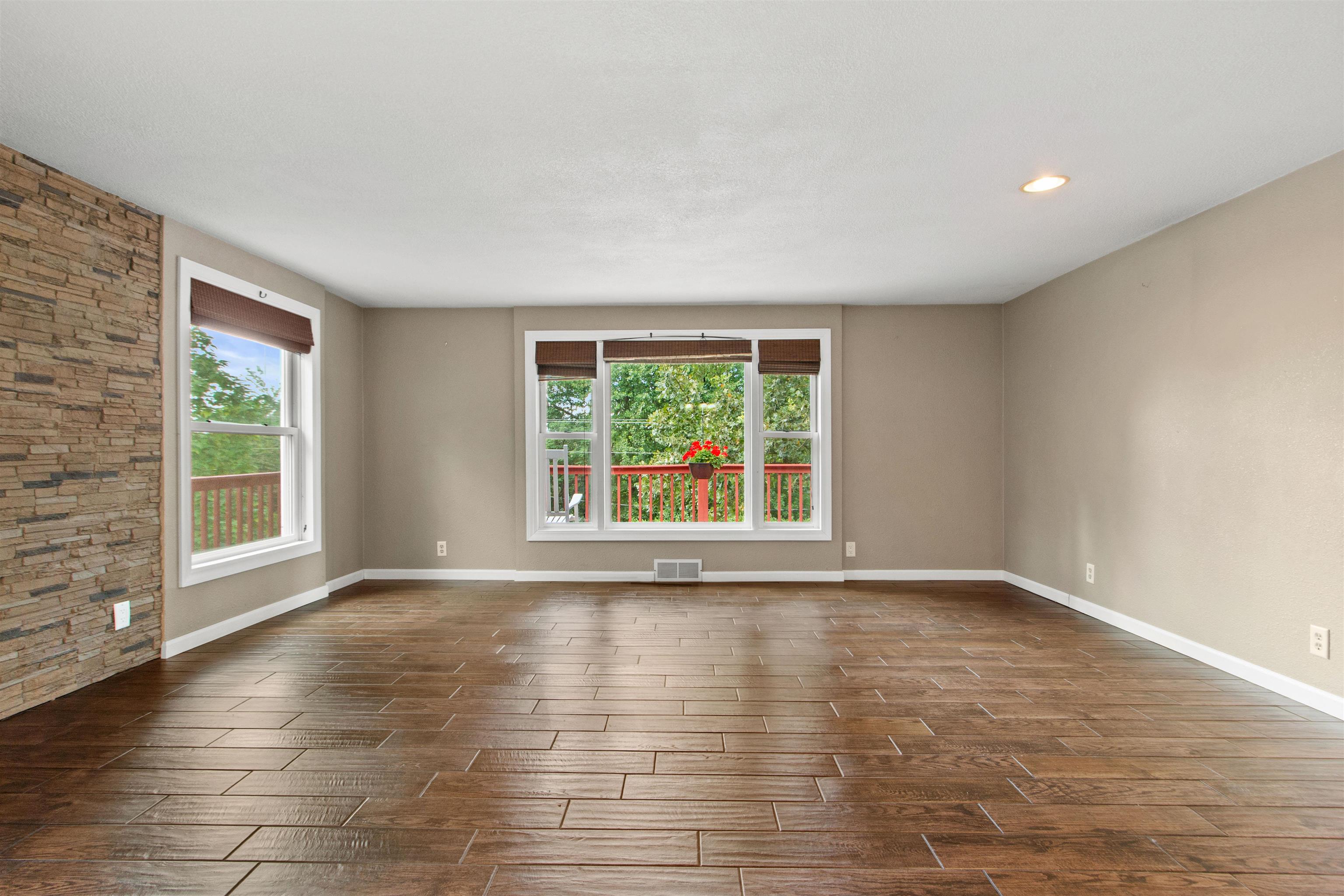 188 POND STREET, Amherst, Wisconsin 54406, 3 Bedrooms Bedrooms, ,1 BathroomBathrooms,Residential,For Sale,188 POND STREET,22604569