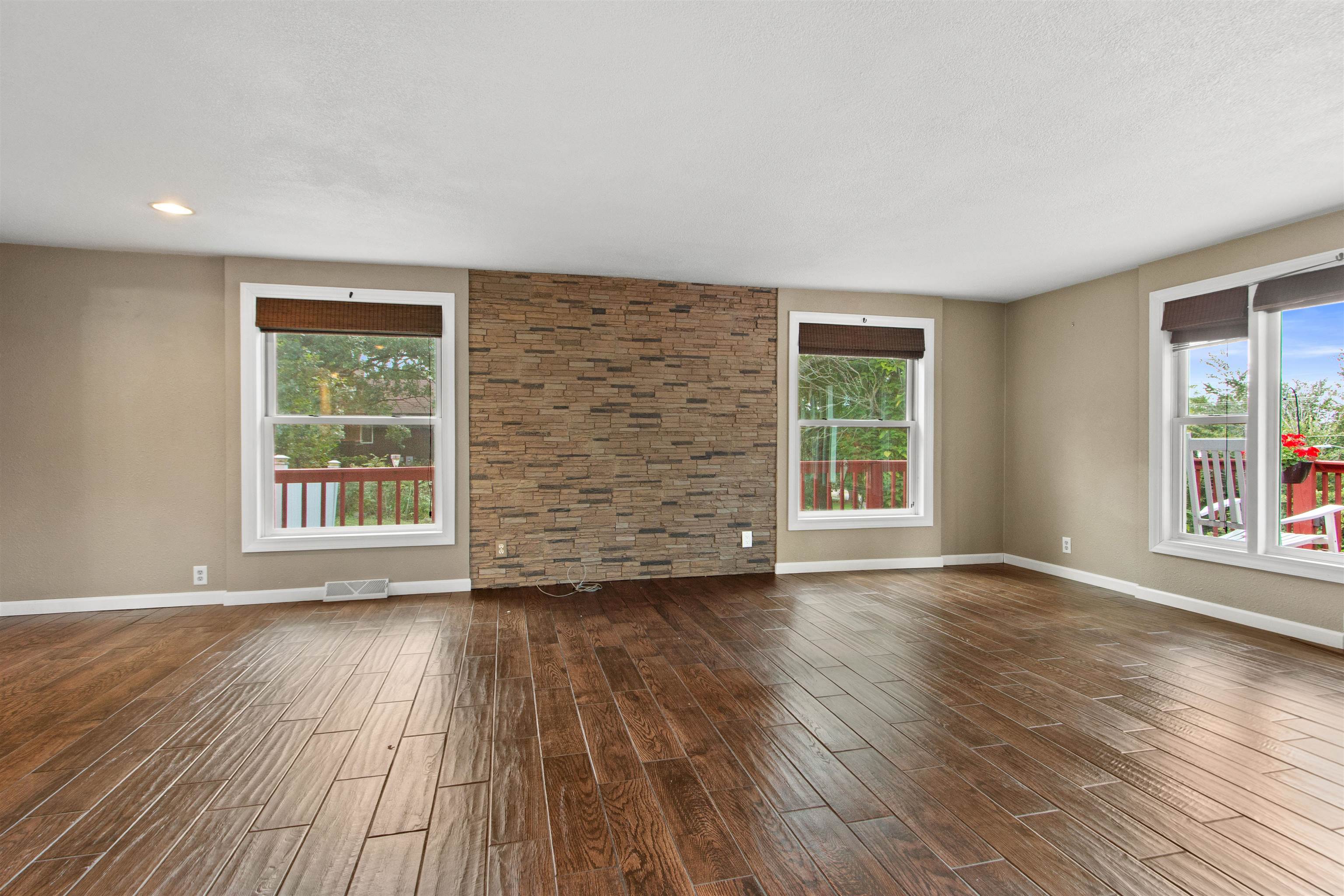 188 POND STREET, Amherst, Wisconsin 54406, 3 Bedrooms Bedrooms, ,1 BathroomBathrooms,Residential,For Sale,188 POND STREET,22604569