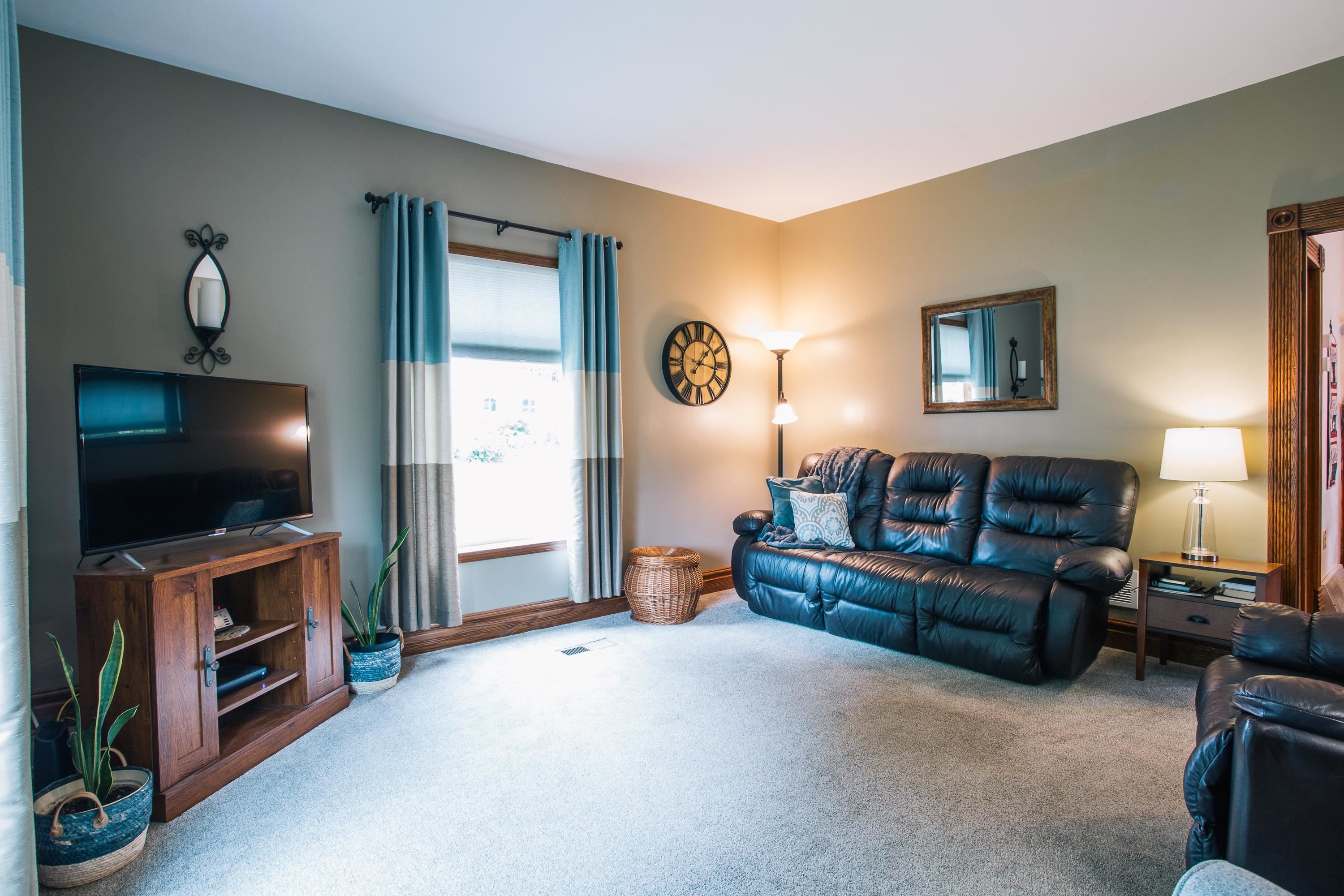214 GRAND AVENUE, Neillsville, Wisconsin 54456, 4 Bedrooms Bedrooms, ,2 BathroomsBathrooms,Residential,For Sale,214 GRAND AVENUE,22604572