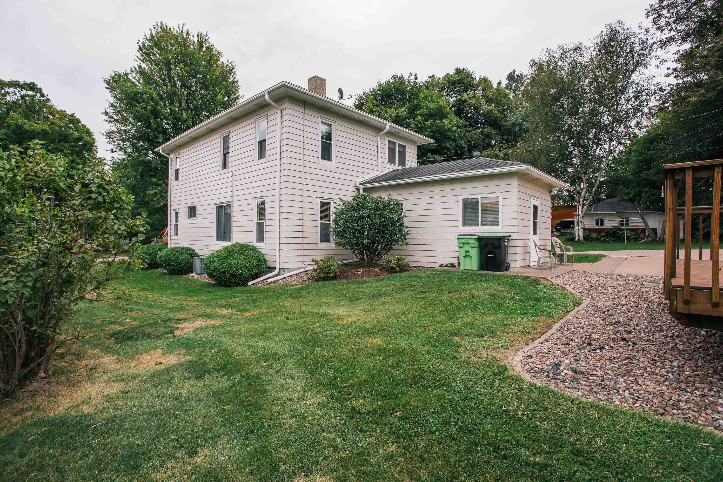 214 GRAND AVENUE, Neillsville, Wisconsin 54456, 4 Bedrooms Bedrooms, ,2 BathroomsBathrooms,Residential,For Sale,214 GRAND AVENUE,22604572