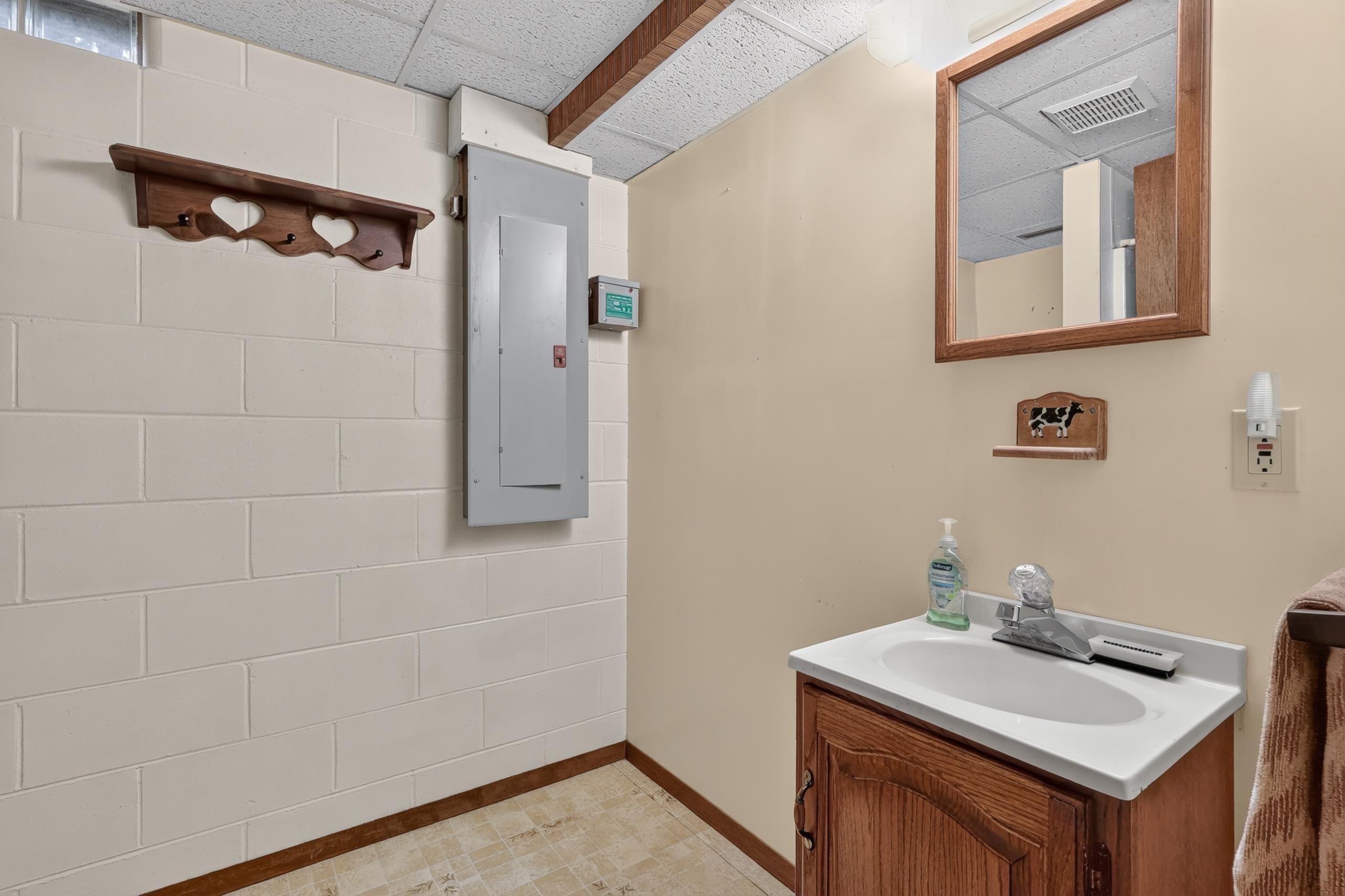 7651 DEER LANE, Wisconsin Rapids, Wisconsin 54494, 3 Bedrooms Bedrooms, ,2 BathroomsBathrooms,Residential,For Sale,7651 DEER LANE,22604578