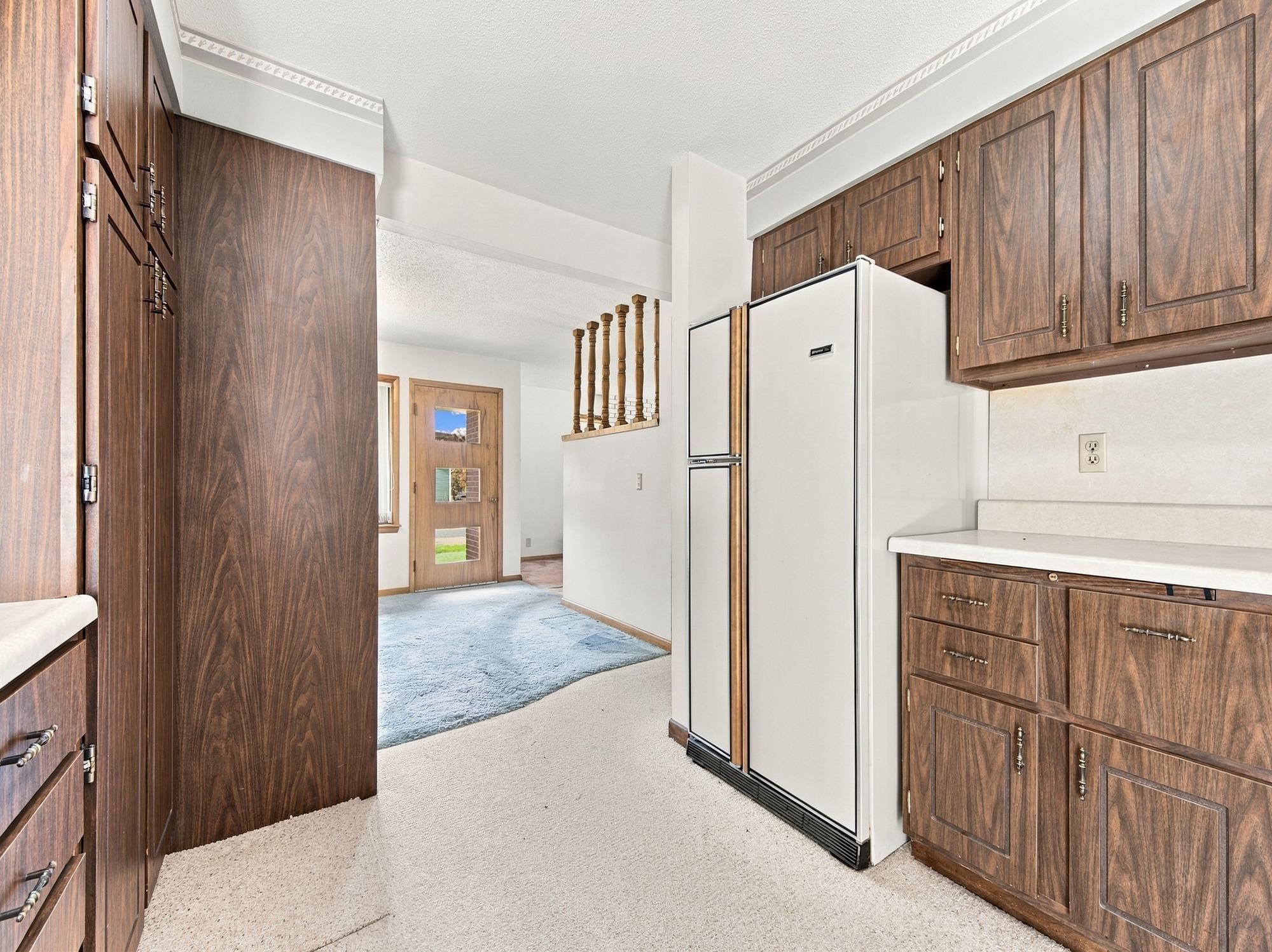 601 S MARYKNOLL AVENUE, Marshfield, Wisconsin 54449, 4 Bedrooms Bedrooms, ,3 BathroomsBathrooms,Residential,For Sale,601 S MARYKNOLL AVENUE,22604580