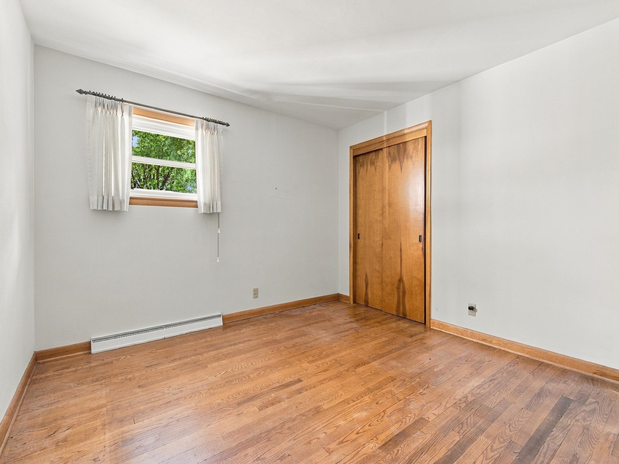 601 S MARYKNOLL AVENUE, Marshfield, Wisconsin 54449, 4 Bedrooms Bedrooms, ,3 BathroomsBathrooms,Residential,For Sale,601 S MARYKNOLL AVENUE,22604580