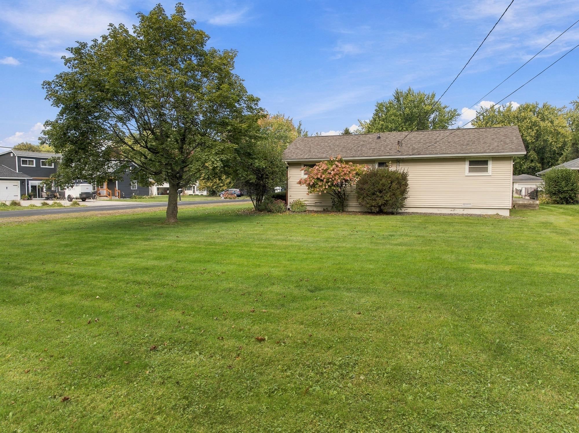 601 S MARYKNOLL AVENUE, Marshfield, Wisconsin 54449, 4 Bedrooms Bedrooms, ,3 BathroomsBathrooms,Residential,For Sale,601 S MARYKNOLL AVENUE,22604580