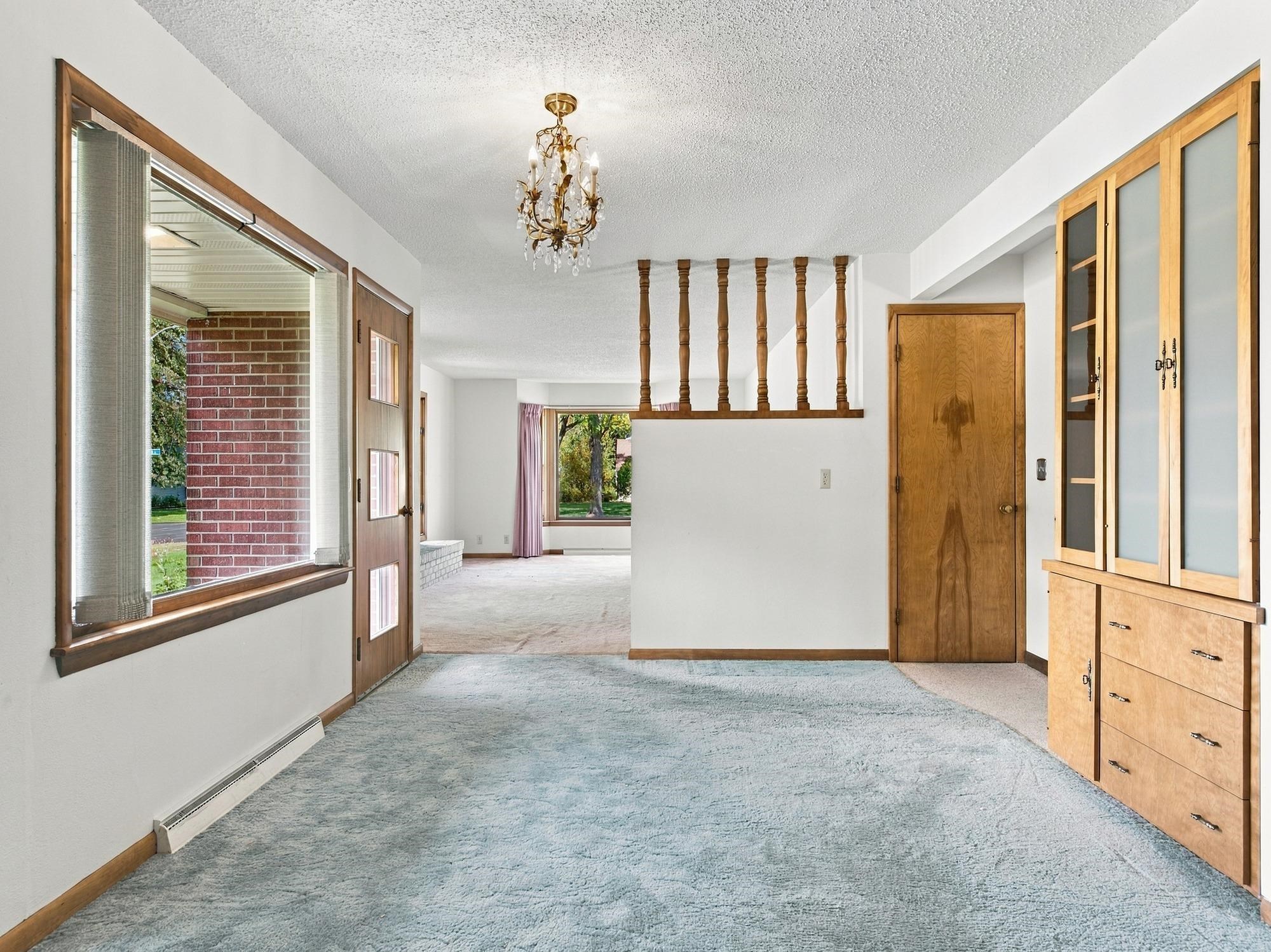 601 S MARYKNOLL AVENUE, Marshfield, Wisconsin 54449, 4 Bedrooms Bedrooms, ,3 BathroomsBathrooms,Residential,For Sale,601 S MARYKNOLL AVENUE,22604580