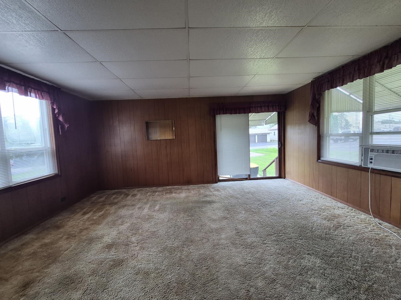 205 N CENTRAL AVENUE, Marshfield, Wisconsin 54449, ,Commercial/industrial,For Sale,205 N CENTRAL AVENUE,22604581
