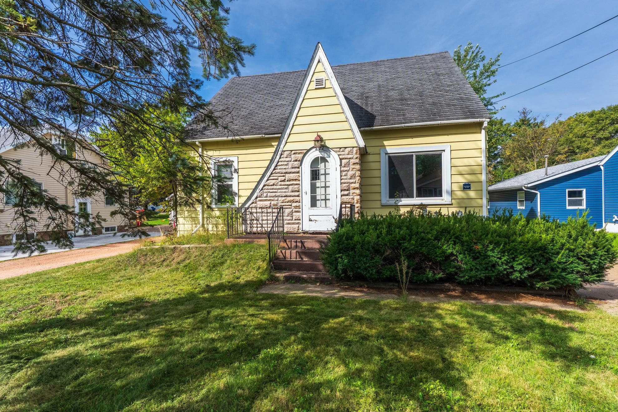 202 FRANCES STREET, Rothschild, Wisconsin 54474, 3 Bedrooms Bedrooms, ,1 BathroomBathrooms,Residential,For Sale,202 FRANCES STREET,22604585