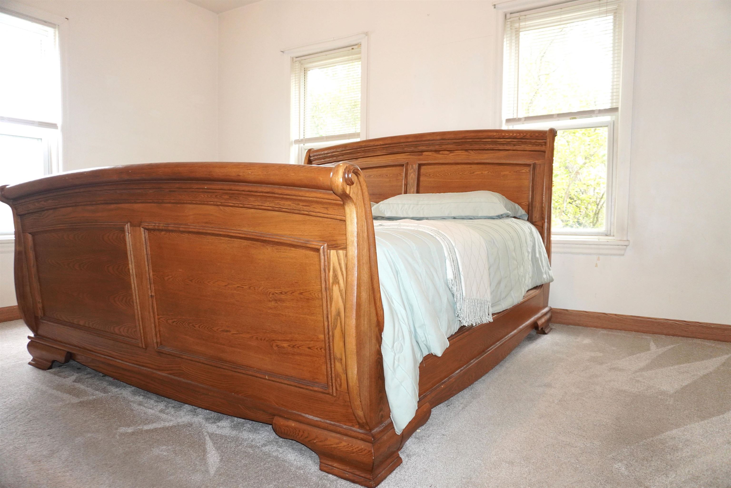 1605 E MAIN STREET, Merrill, Wisconsin 54452, 6 Bedrooms Bedrooms, ,2 BathroomsBathrooms,Residential,For Sale,1605 E MAIN STREET,22604591