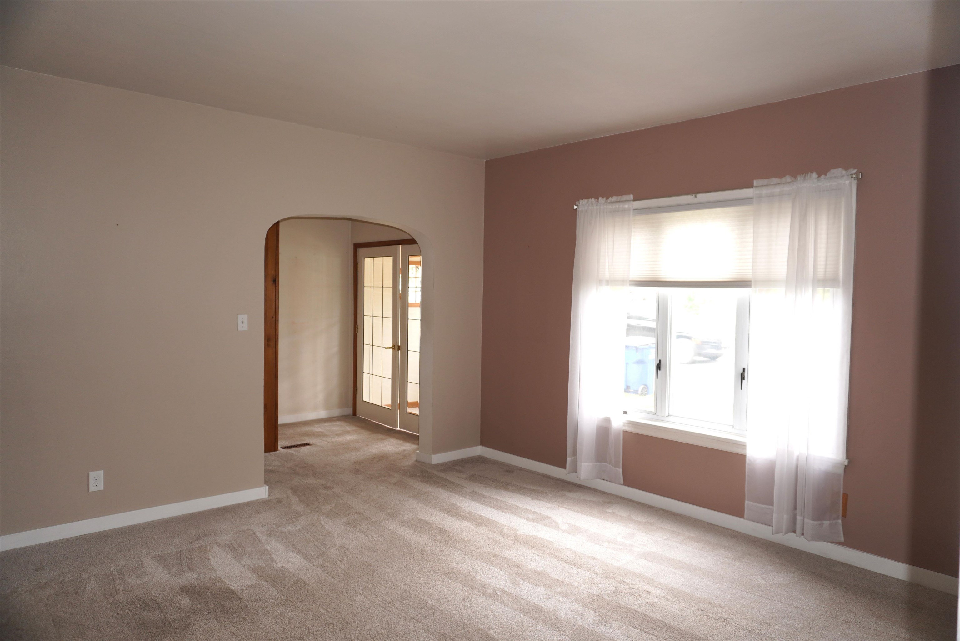1605 E MAIN STREET, Merrill, Wisconsin 54452, 6 Bedrooms Bedrooms, ,2 BathroomsBathrooms,Residential,For Sale,1605 E MAIN STREET,22604591
