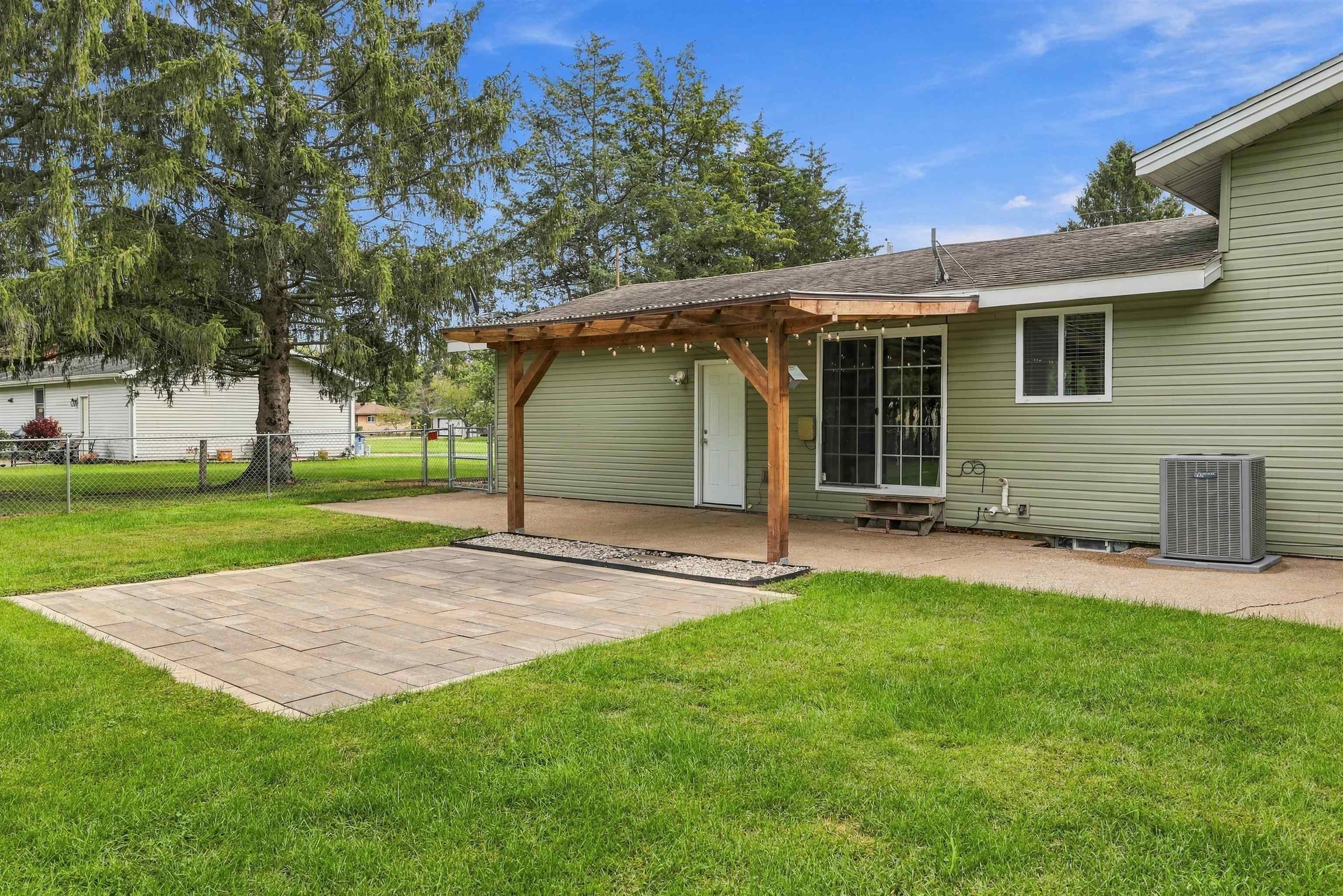 8331 CEDAR LANE, Wisconsin Rapids, Wisconsin 54494, 3 Bedrooms Bedrooms, ,1 BathroomBathrooms,Residential,For Sale,8331 CEDAR LANE,22604592