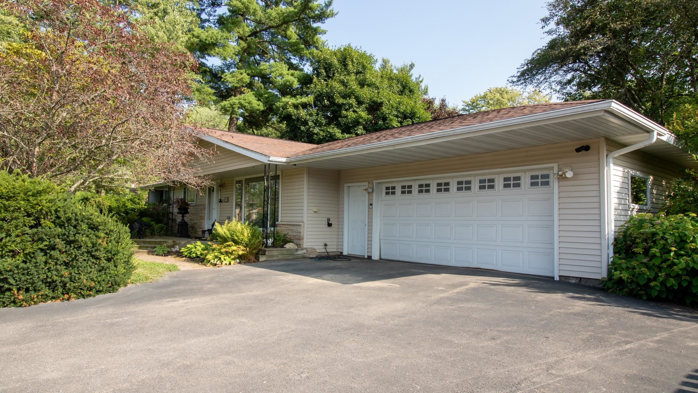 2705 JELINEK AVENUE, Weston, Wisconsin 54476, 3 Bedrooms Bedrooms, ,2 BathroomsBathrooms,Residential,For Sale,2705 JELINEK AVENUE,22604595