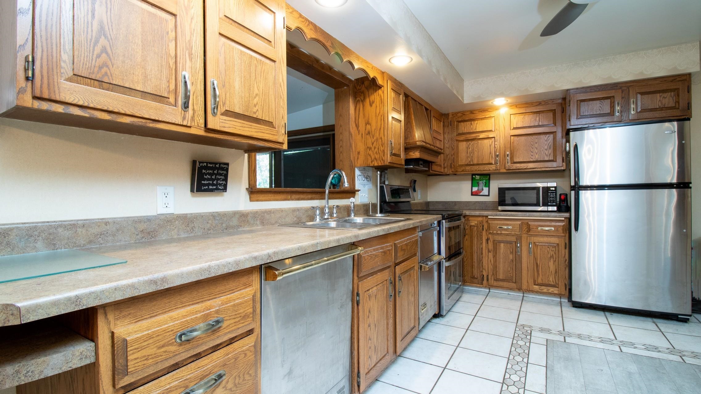 2705 JELINEK AVENUE, Weston, Wisconsin 54476, 3 Bedrooms Bedrooms, ,2 BathroomsBathrooms,Residential,For Sale,2705 JELINEK AVENUE,22604595