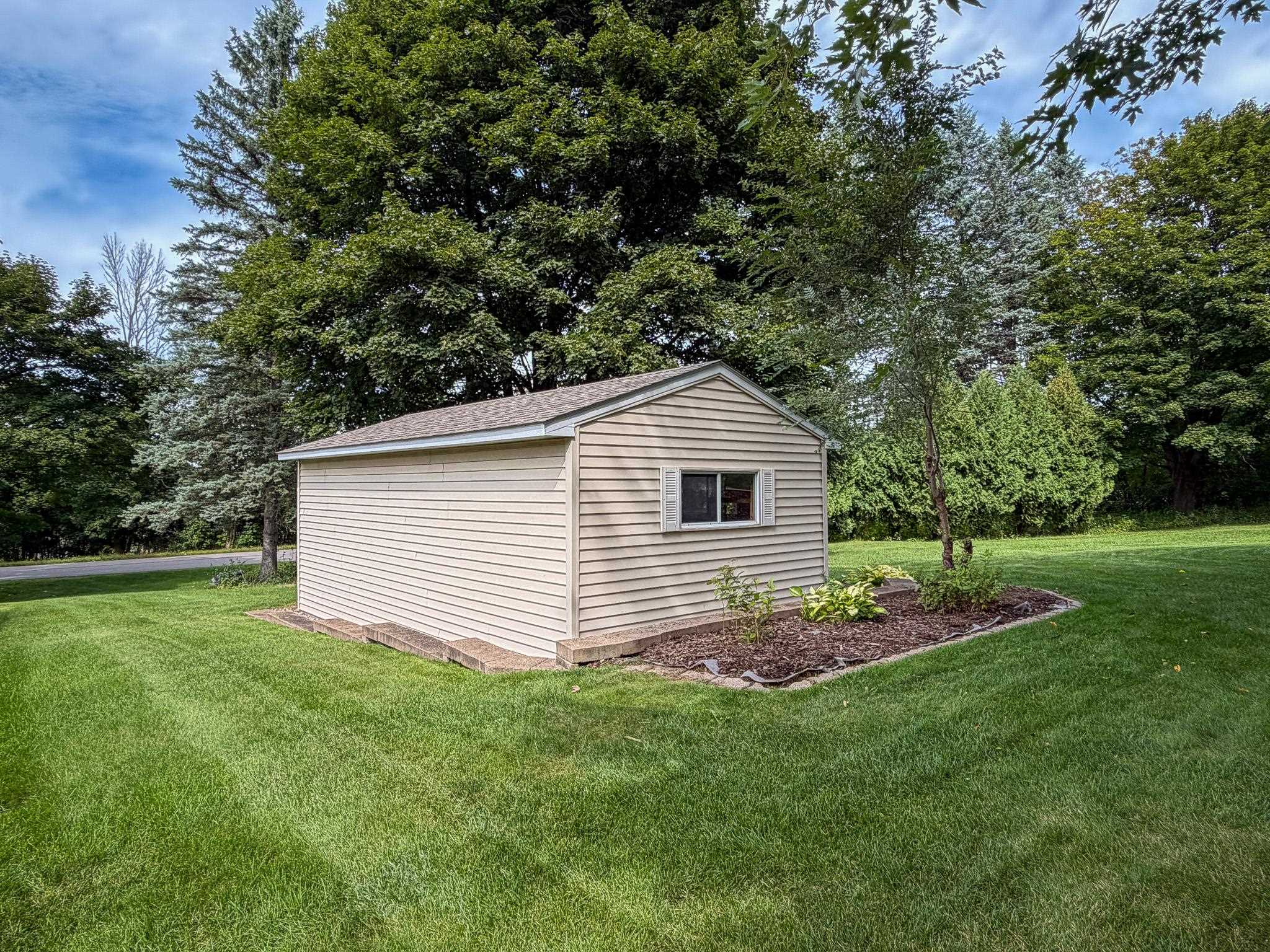1906 PERRY DRIVE, Schofield, Wisconsin 54476, 4 Bedrooms Bedrooms, ,2 BathroomsBathrooms,Residential,For Sale,1906 PERRY DRIVE,22604601