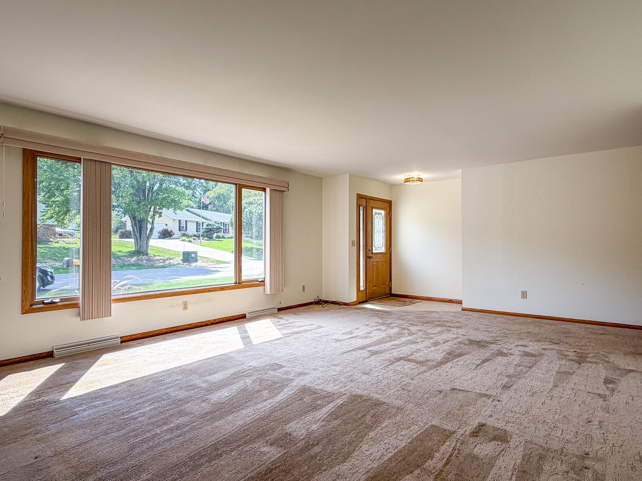 1906 PERRY DRIVE, Schofield, Wisconsin 54476, 4 Bedrooms Bedrooms, ,2 BathroomsBathrooms,Residential,For Sale,1906 PERRY DRIVE,22604601