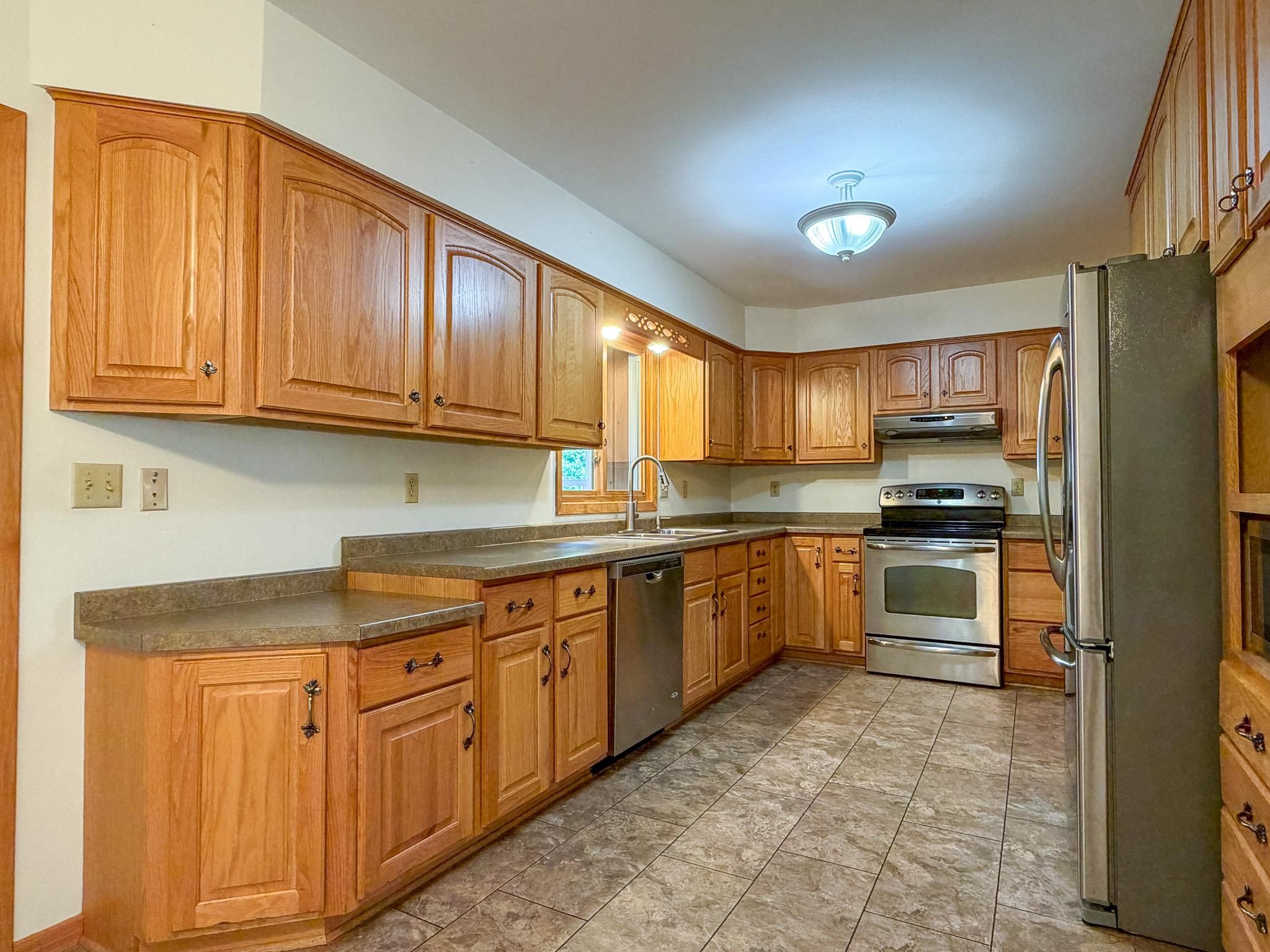 1906 PERRY DRIVE, Schofield, Wisconsin 54476, 4 Bedrooms Bedrooms, ,2 BathroomsBathrooms,Residential,For Sale,1906 PERRY DRIVE,22604601