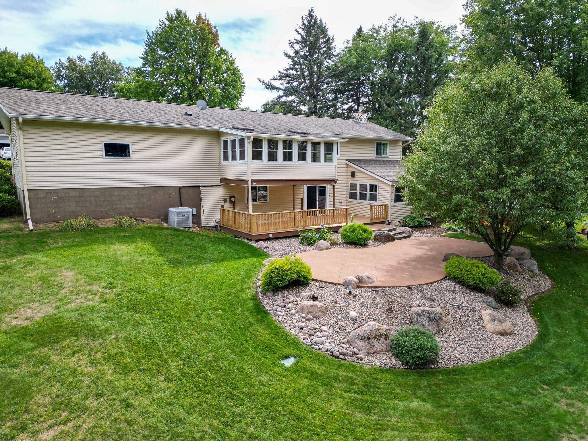 1906 PERRY DRIVE, Schofield, Wisconsin 54476, 4 Bedrooms Bedrooms, ,2 BathroomsBathrooms,Residential,For Sale,1906 PERRY DRIVE,22604601